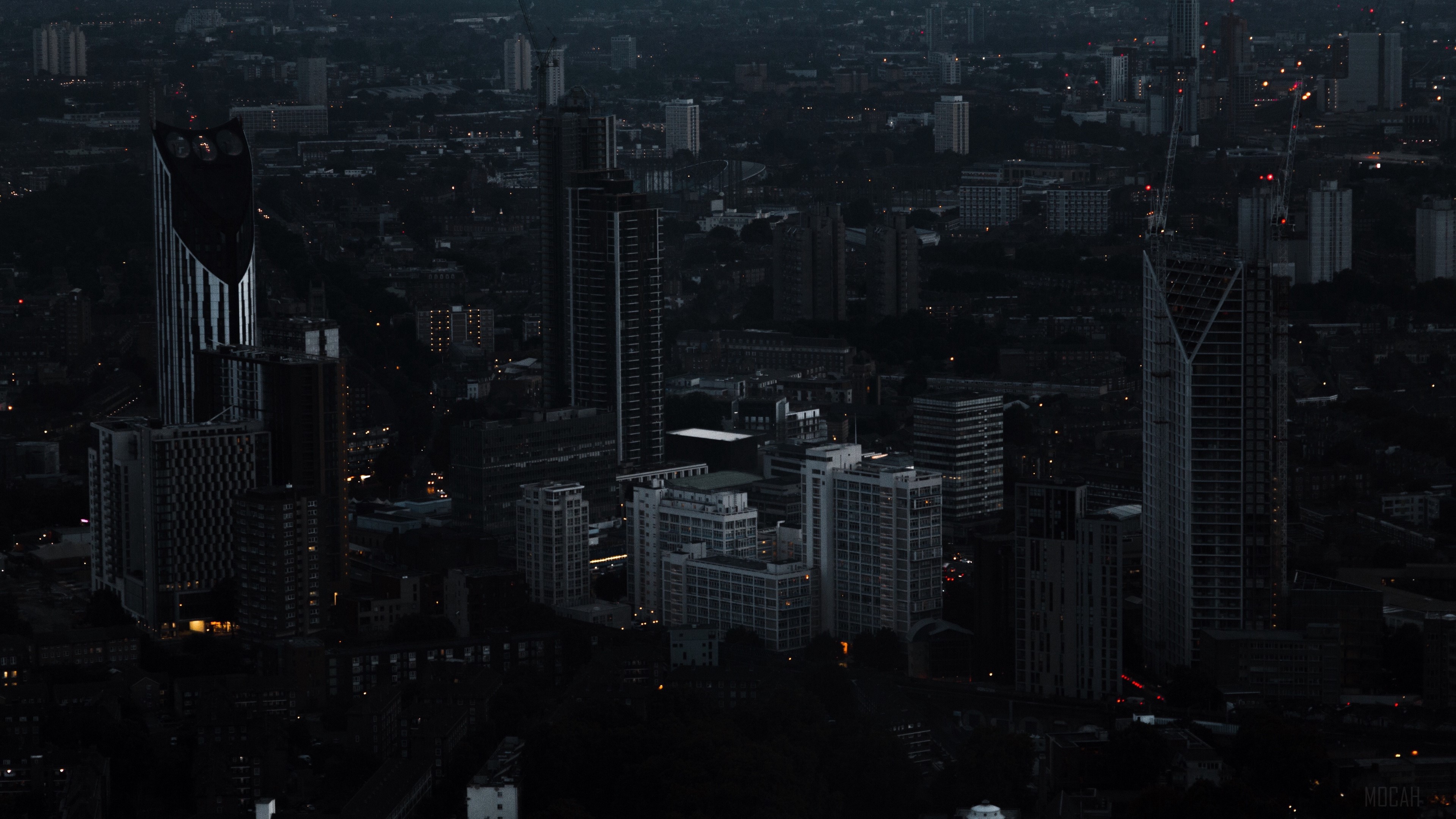 Night cityscape with skyscrapers in London, UK 4K HD Wallpaper