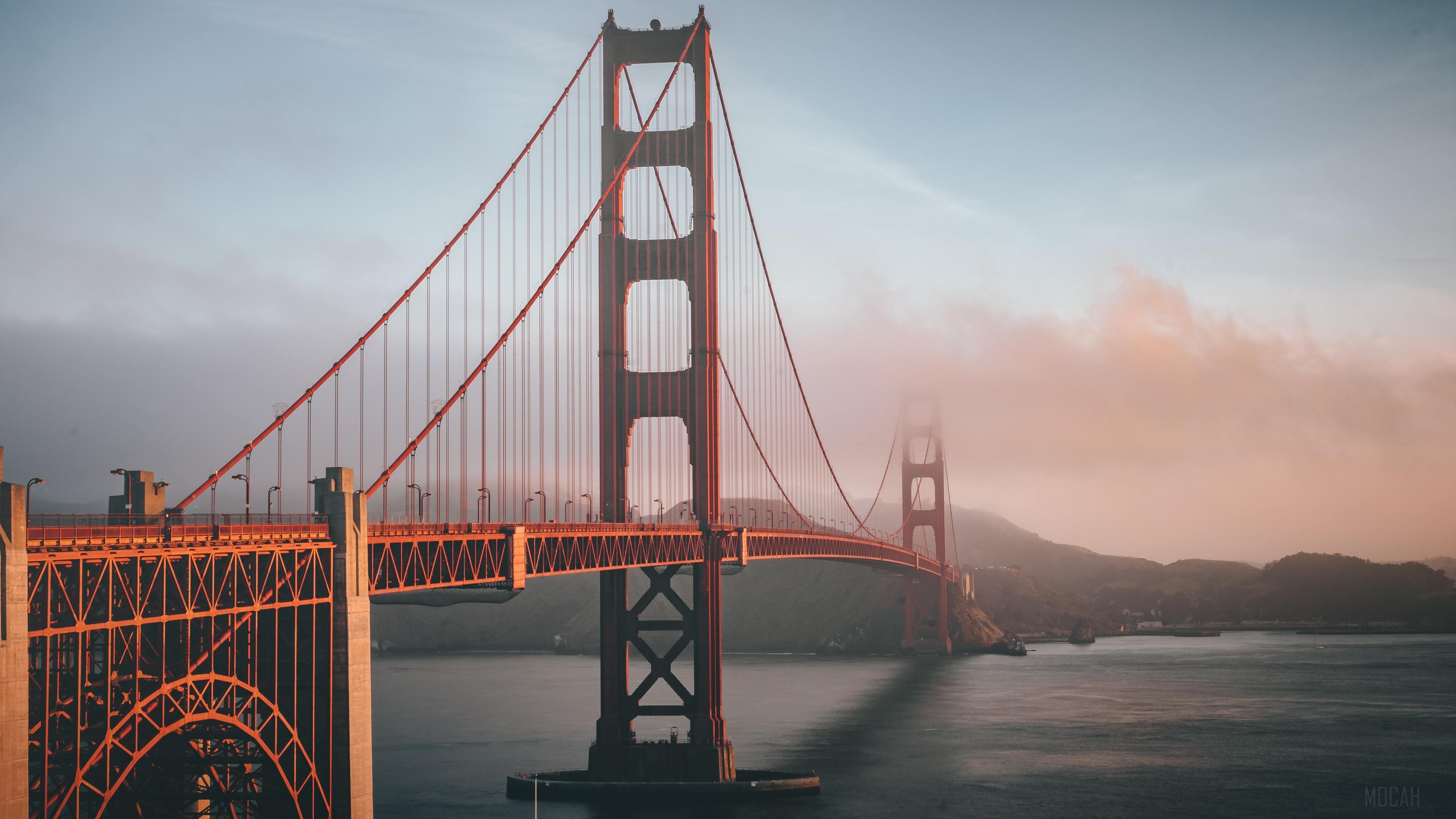 Golden Gate Bridge in Fog 4K HD Wallpaper