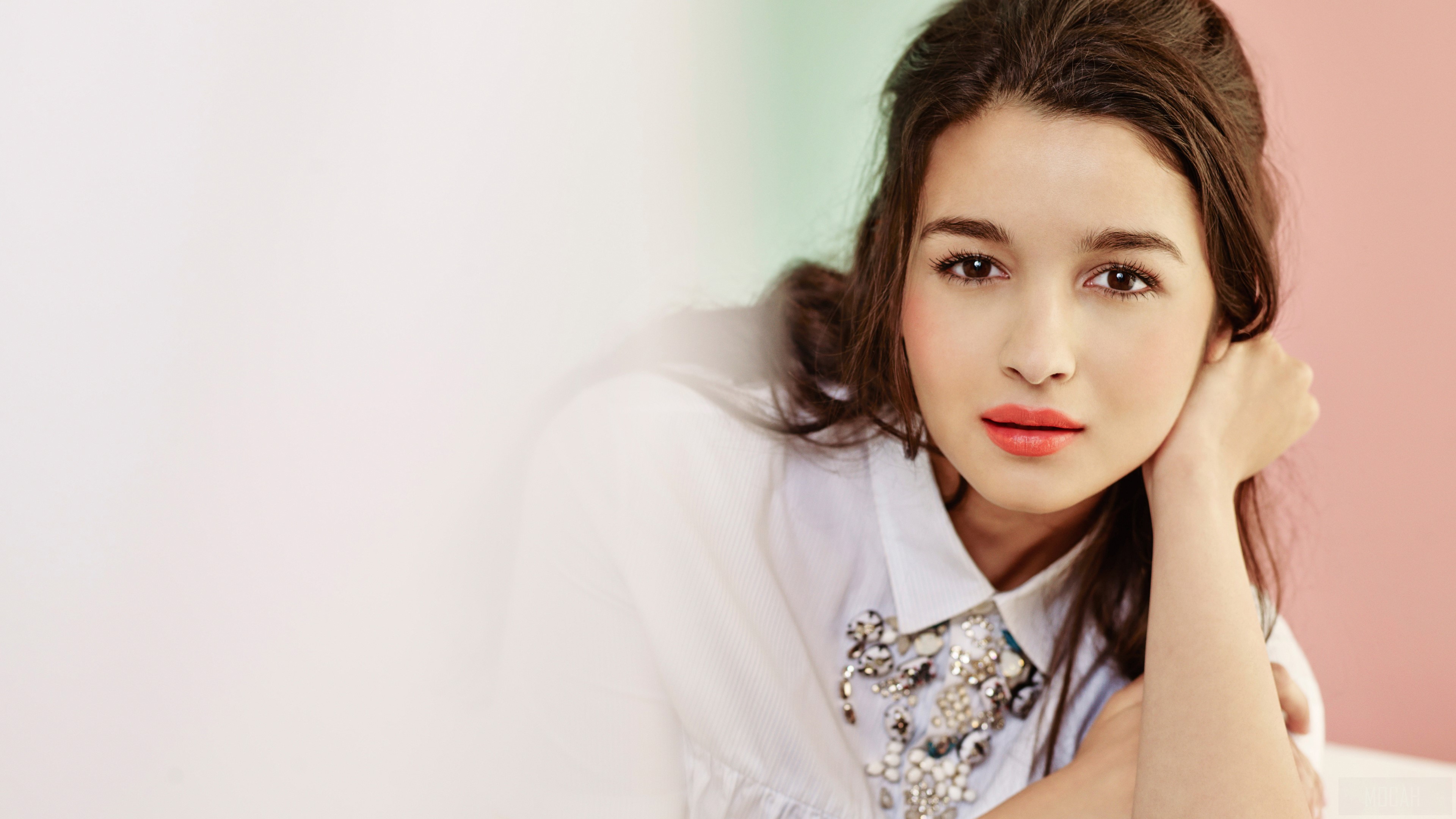 Alia Bhatt 4K HD Wallpaper