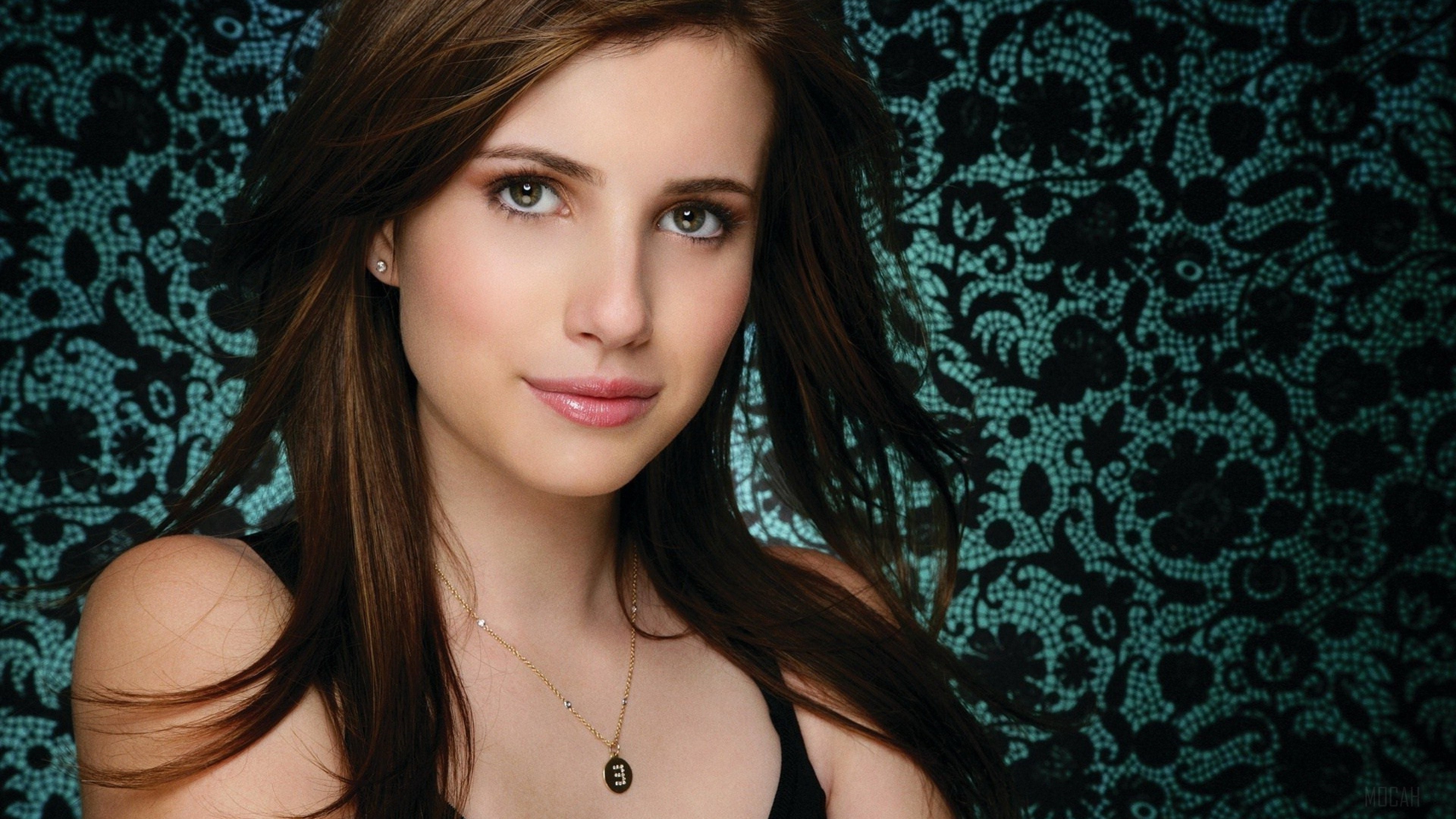 Emma Roberts 4K HD Wallpaper