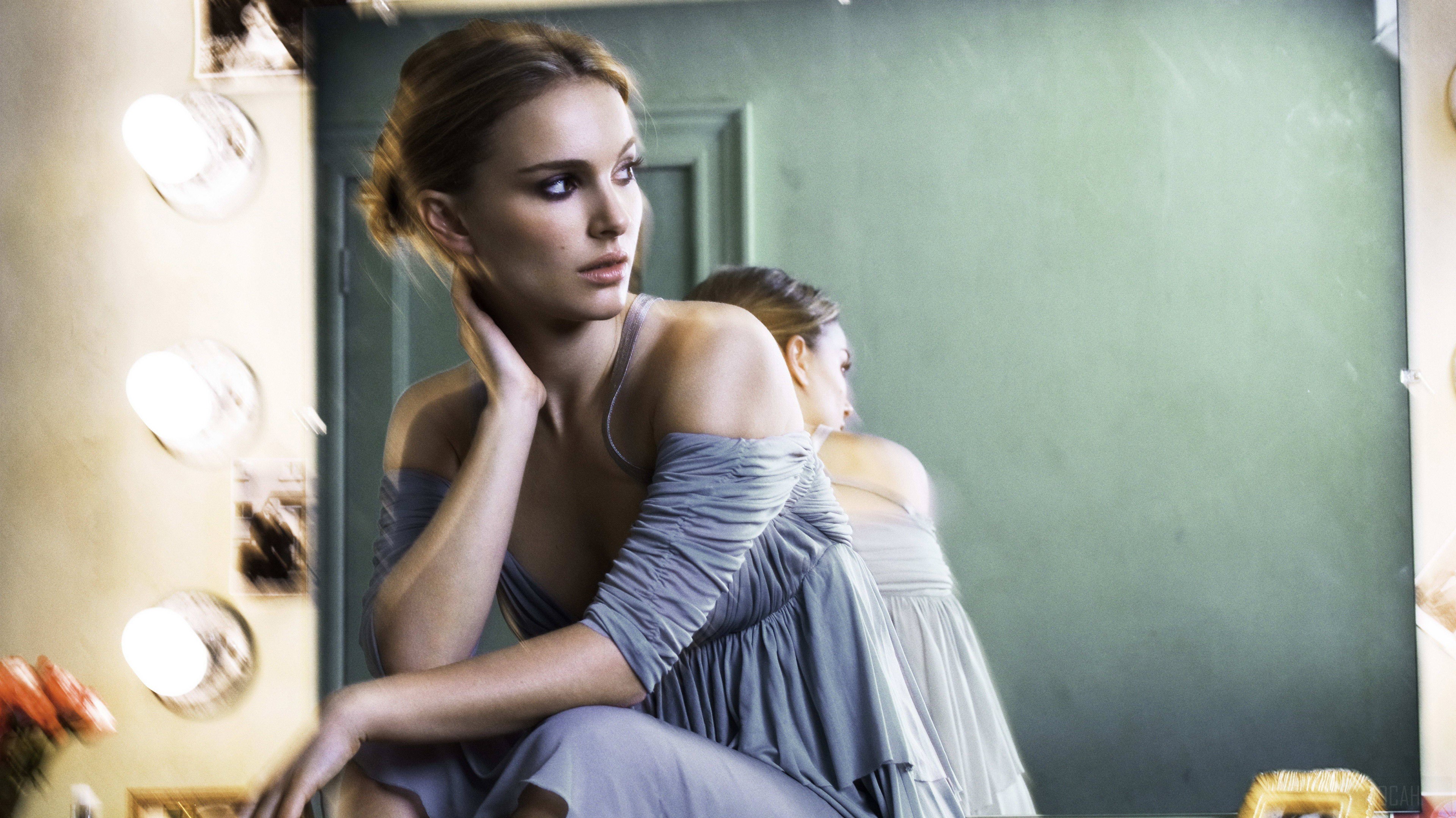 Natalie Portman in a grey dress, 4K HD Wallpaper