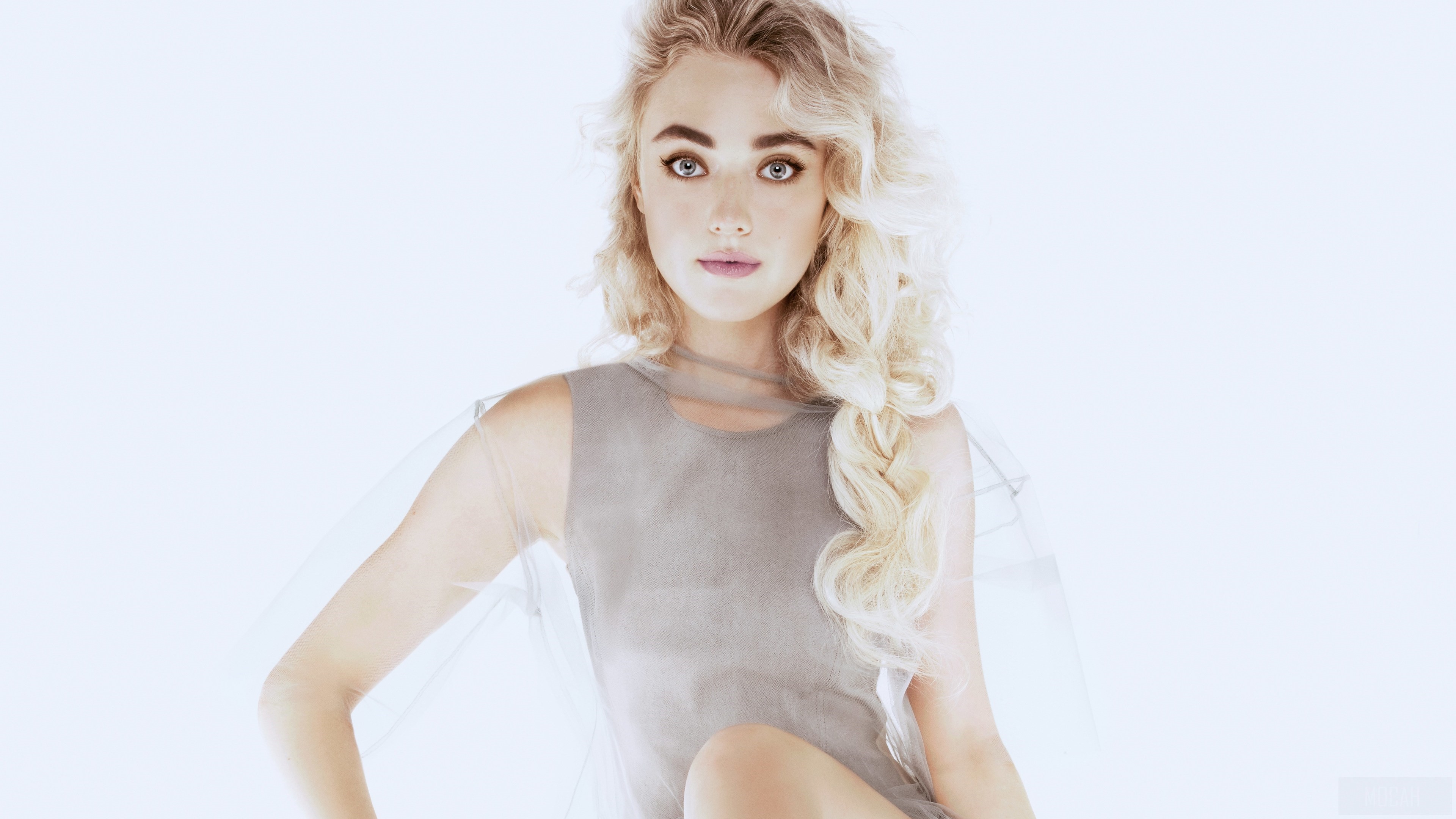 Dakota Fanning HD Wallpaper