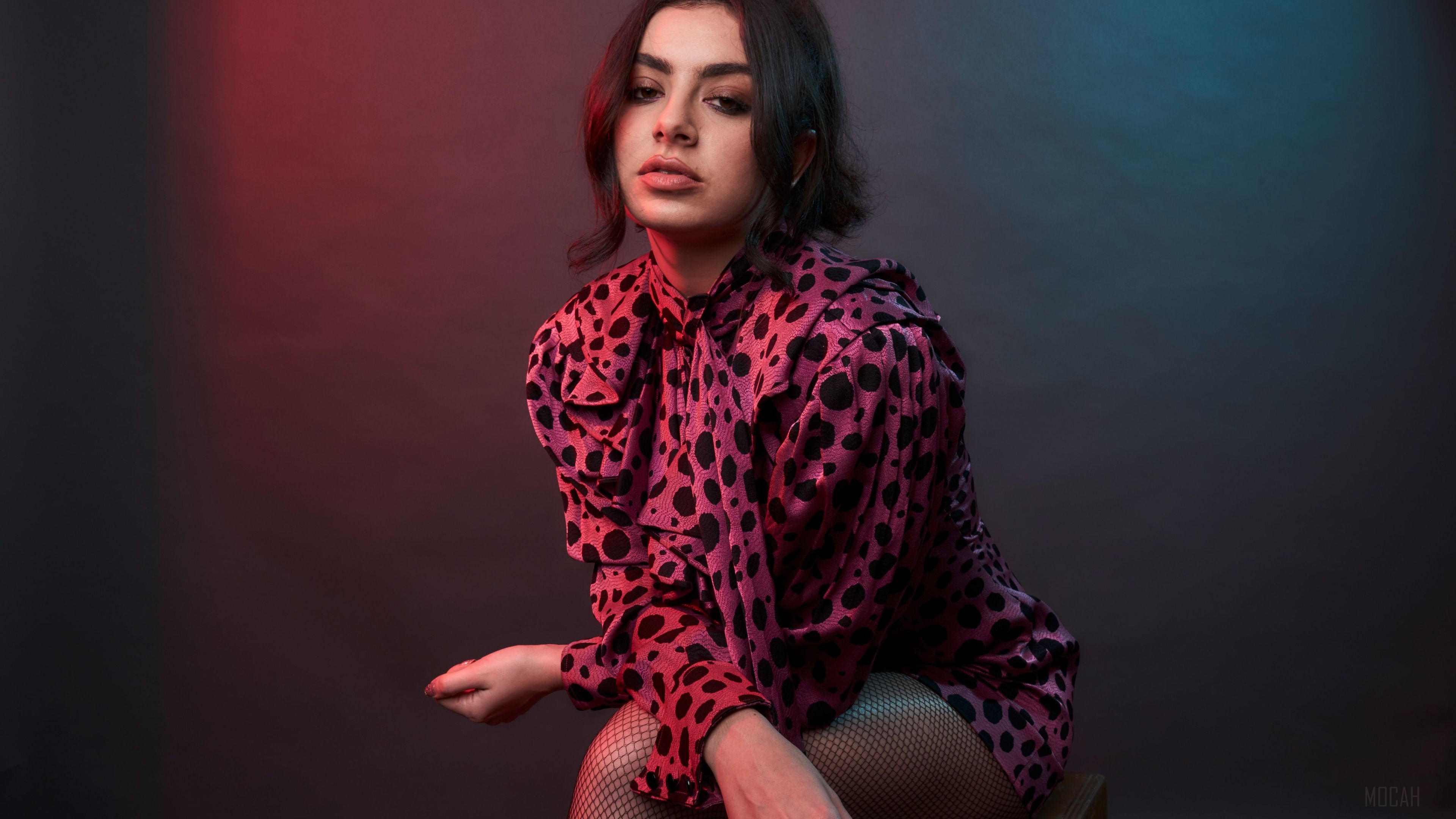 Charli XCX 4K HD Wallpaper