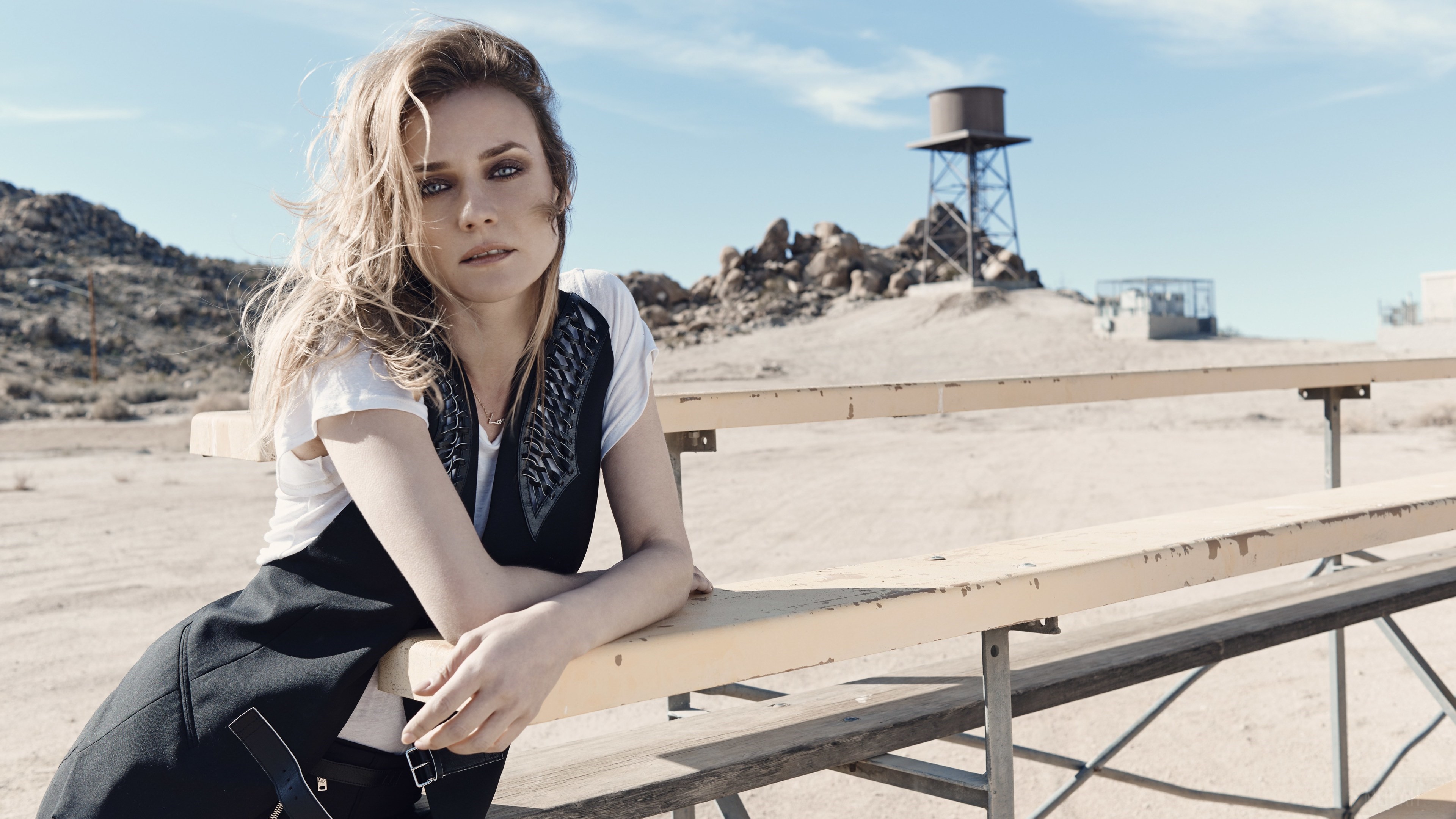 Diane Kruger in desert landscape HD Wallpaper