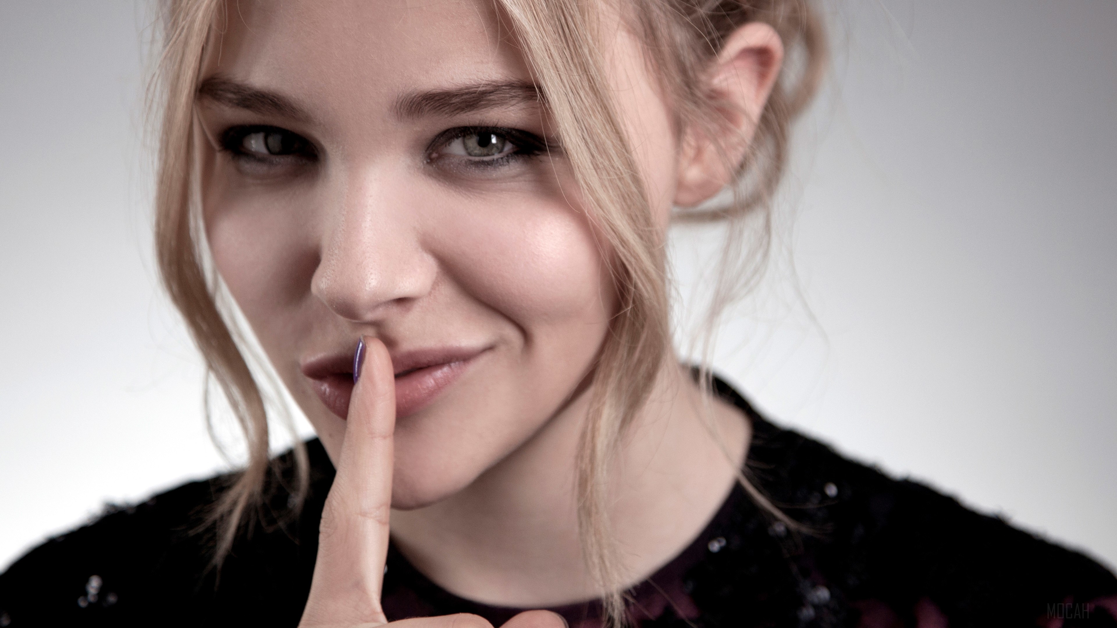 Chloe Moretz 4K HD Wallpaper