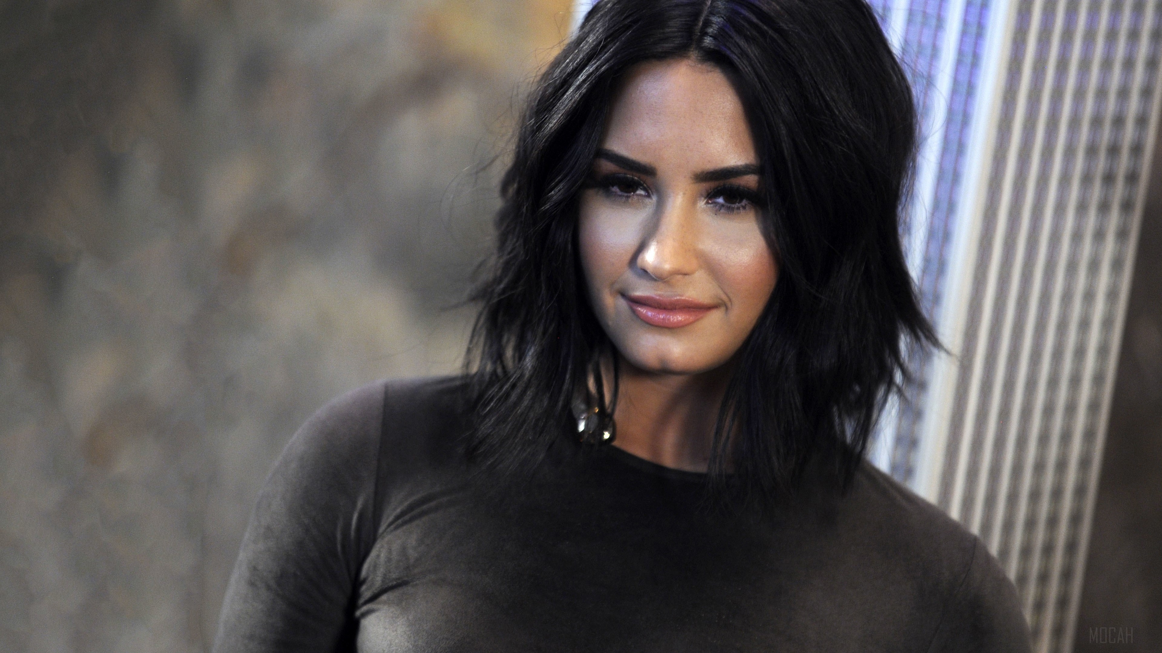 Demi Lovato HD Wallpaper