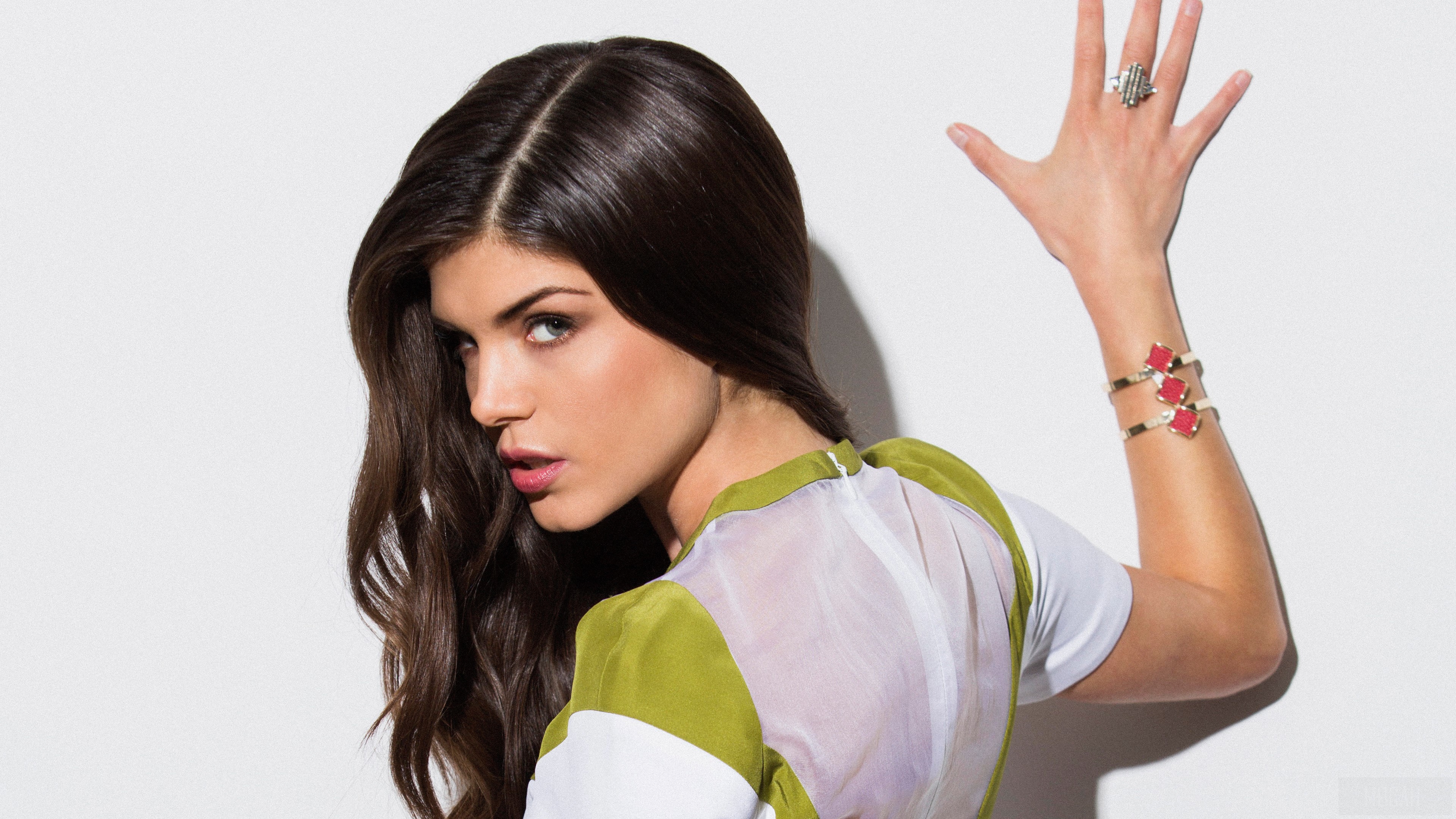 Marie Avgeropoulos 4K HD Wallpaper