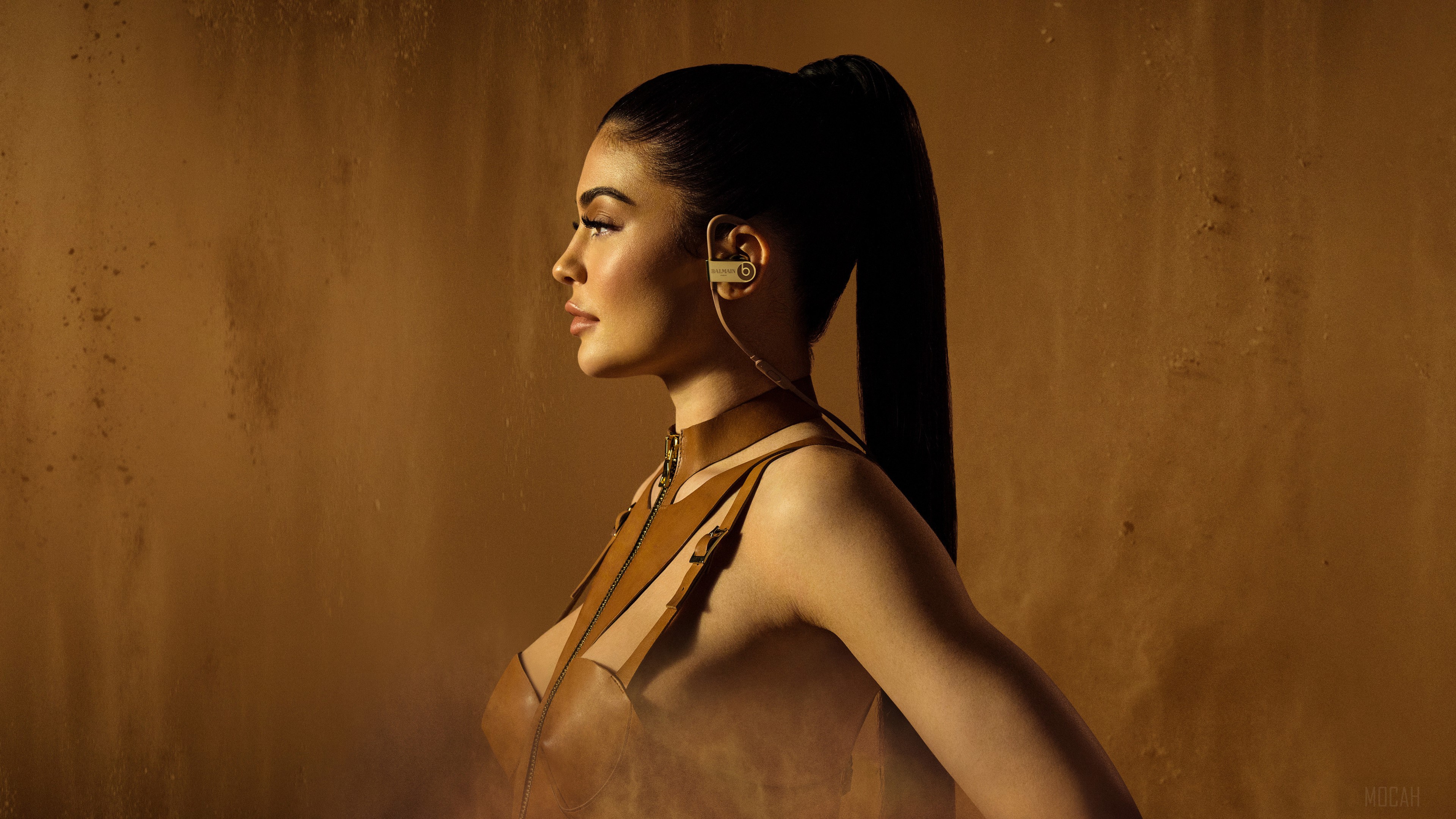 Kylie Jenner in Balmain 4K HD Wallpaper