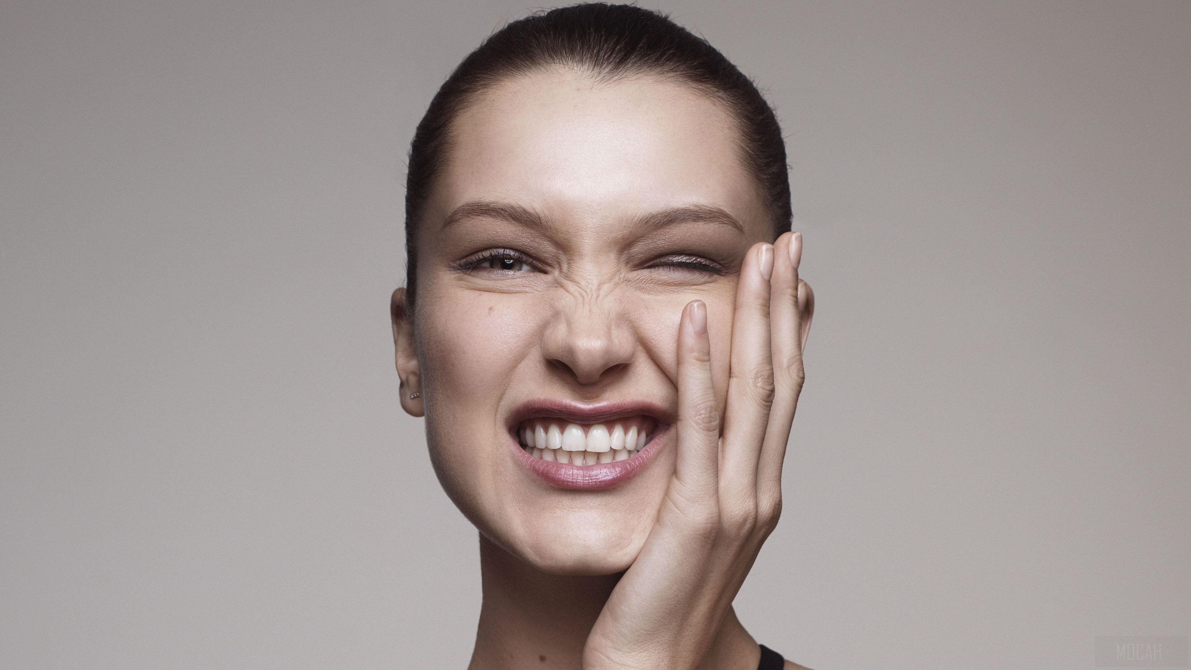 Bella Hadid 2018 HD Wallpaper