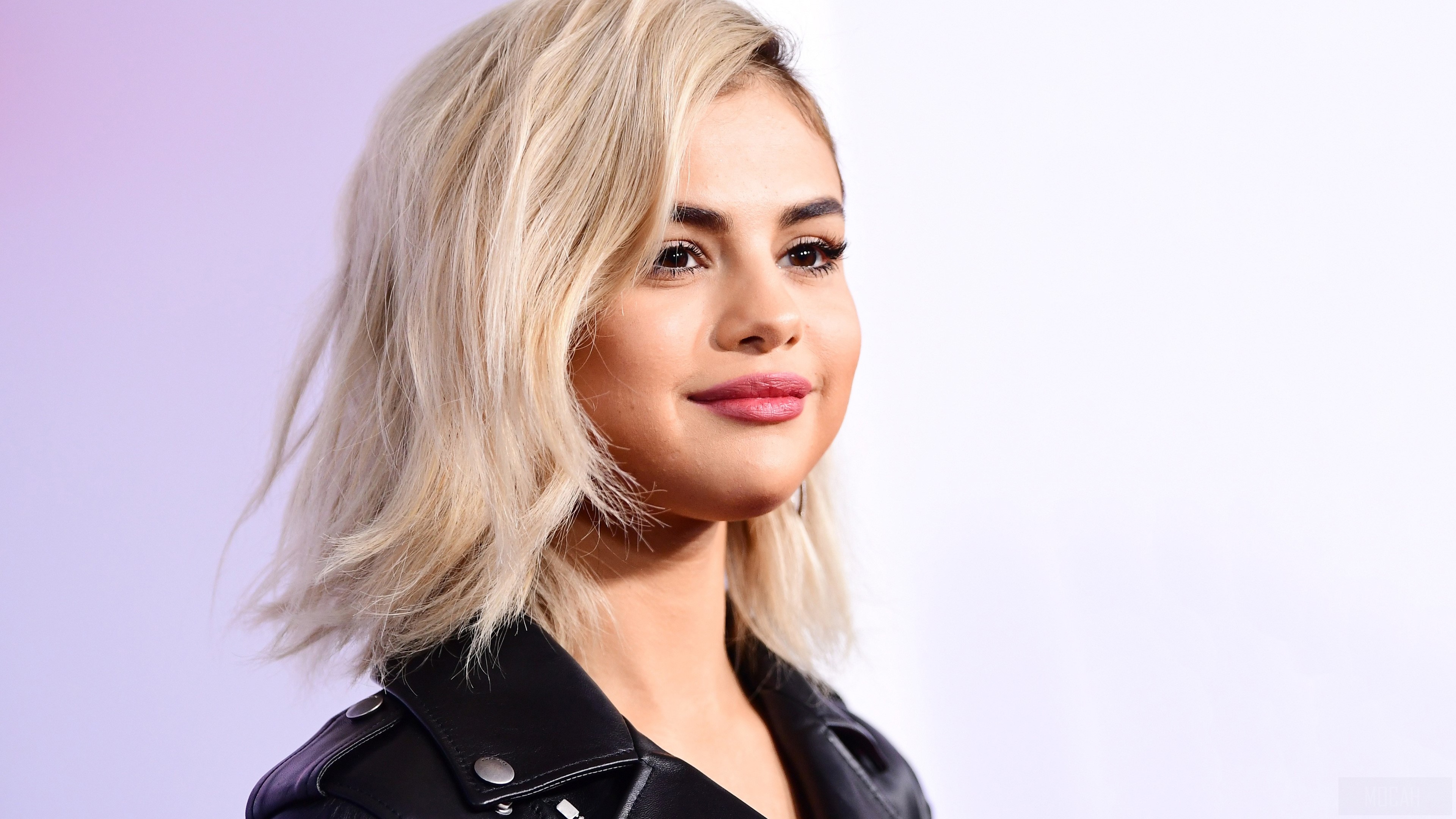 Selena Gomez at American Music Awards 2018 4K HD Wallpaper