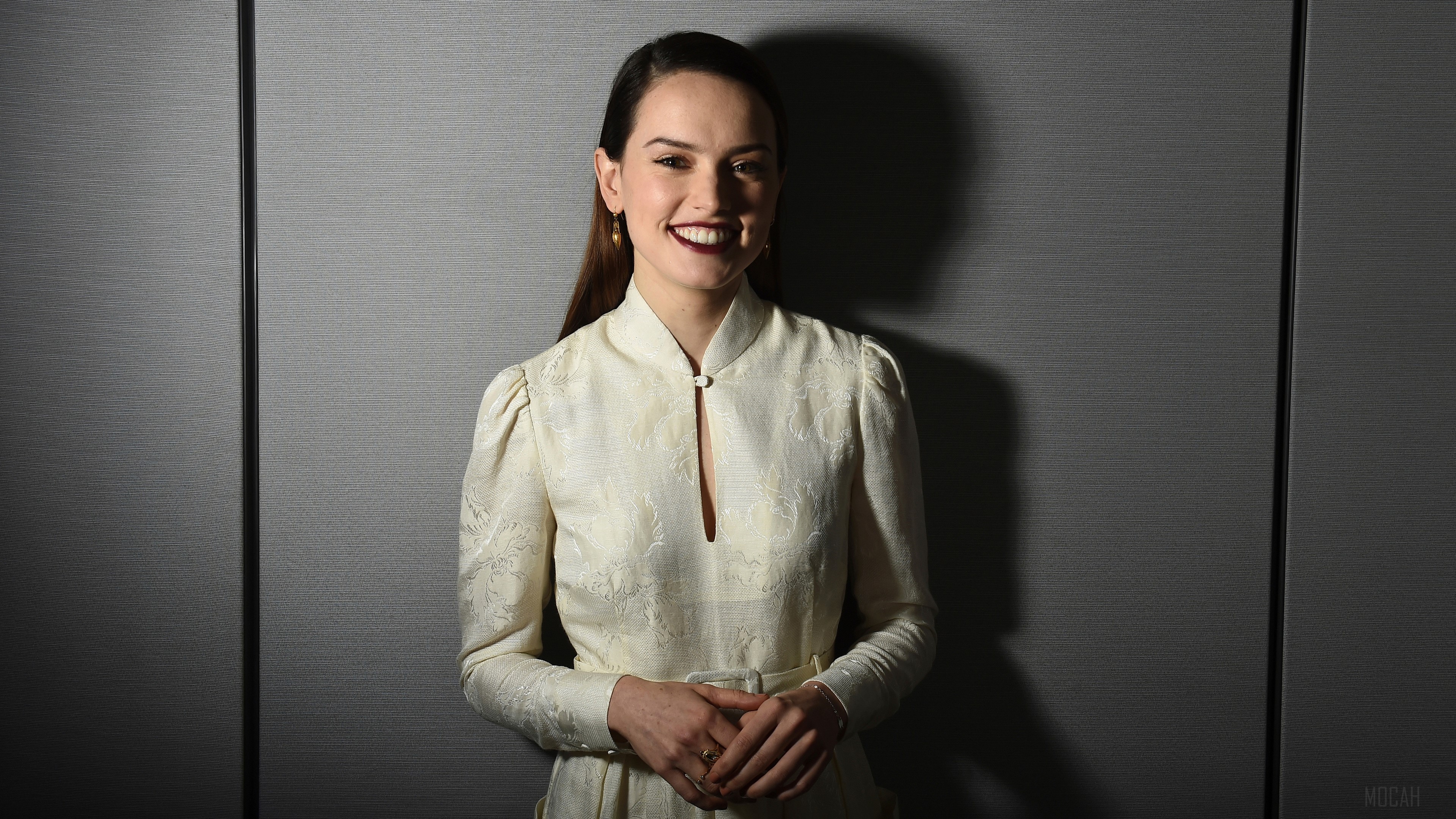 Daisy Ridley from Star Wars HD Wallpaper