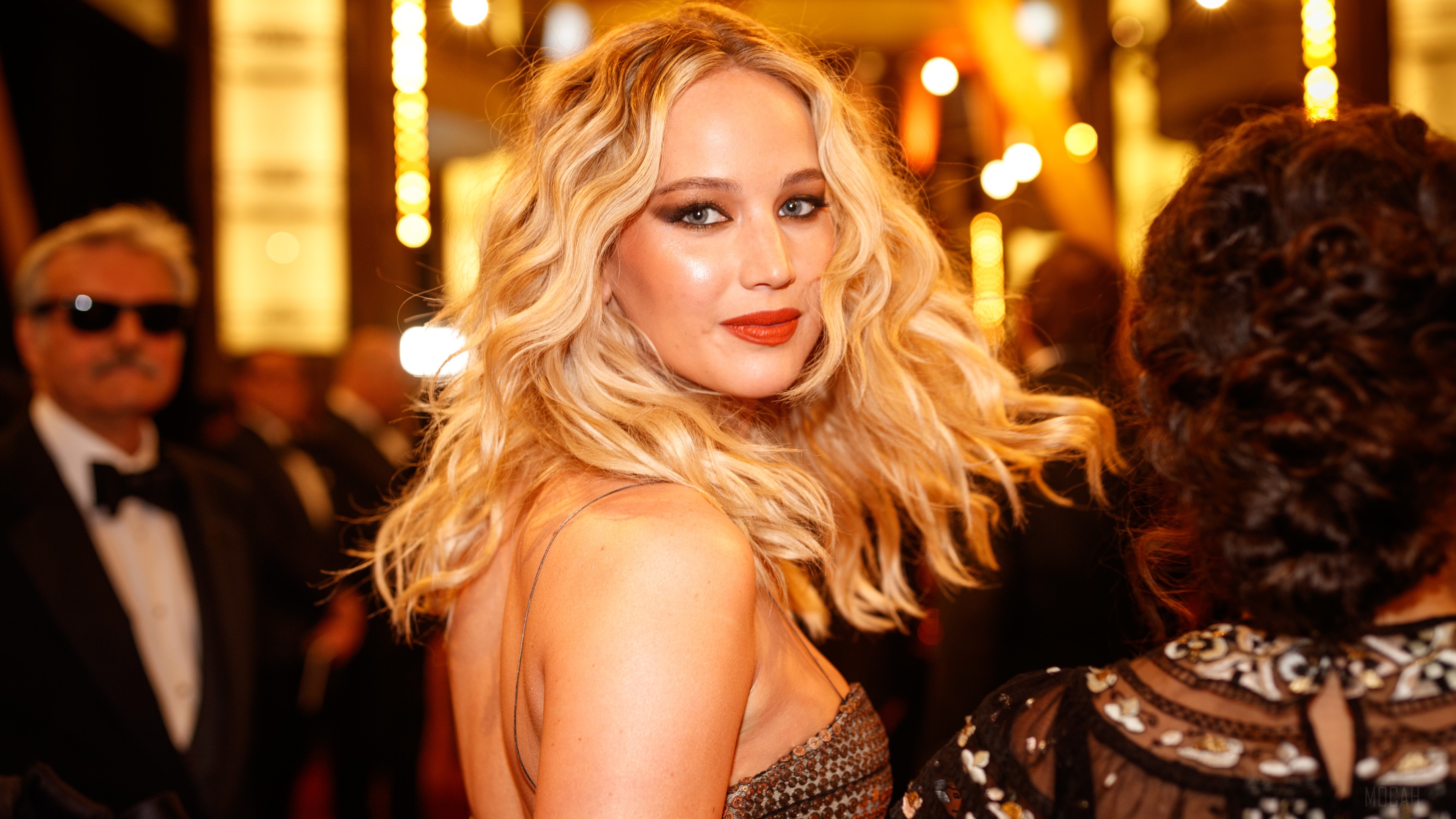 Jennifer Lawrence At Oscars HD Wallpaper