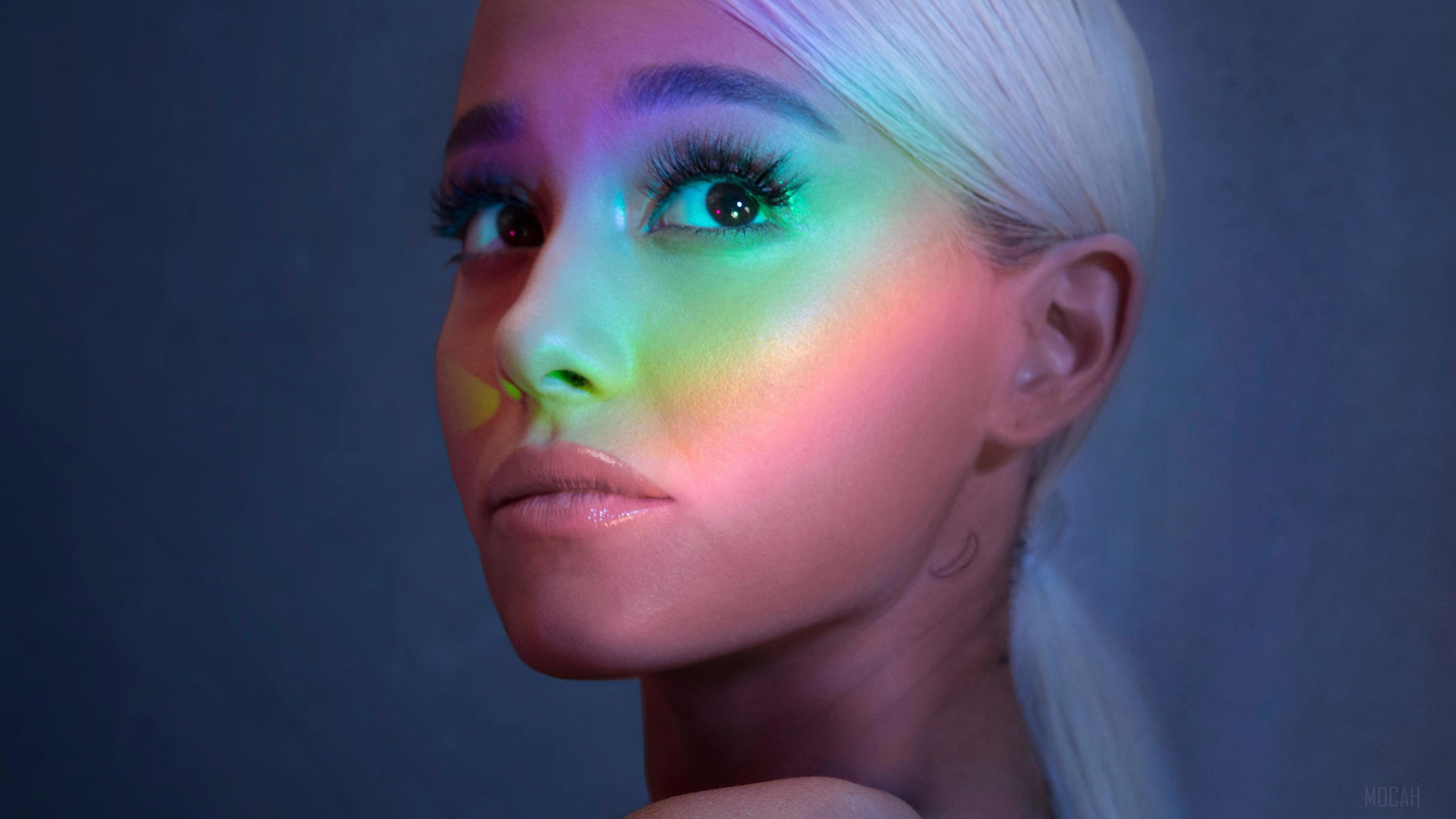 Ariana Grande HD Wallpaper