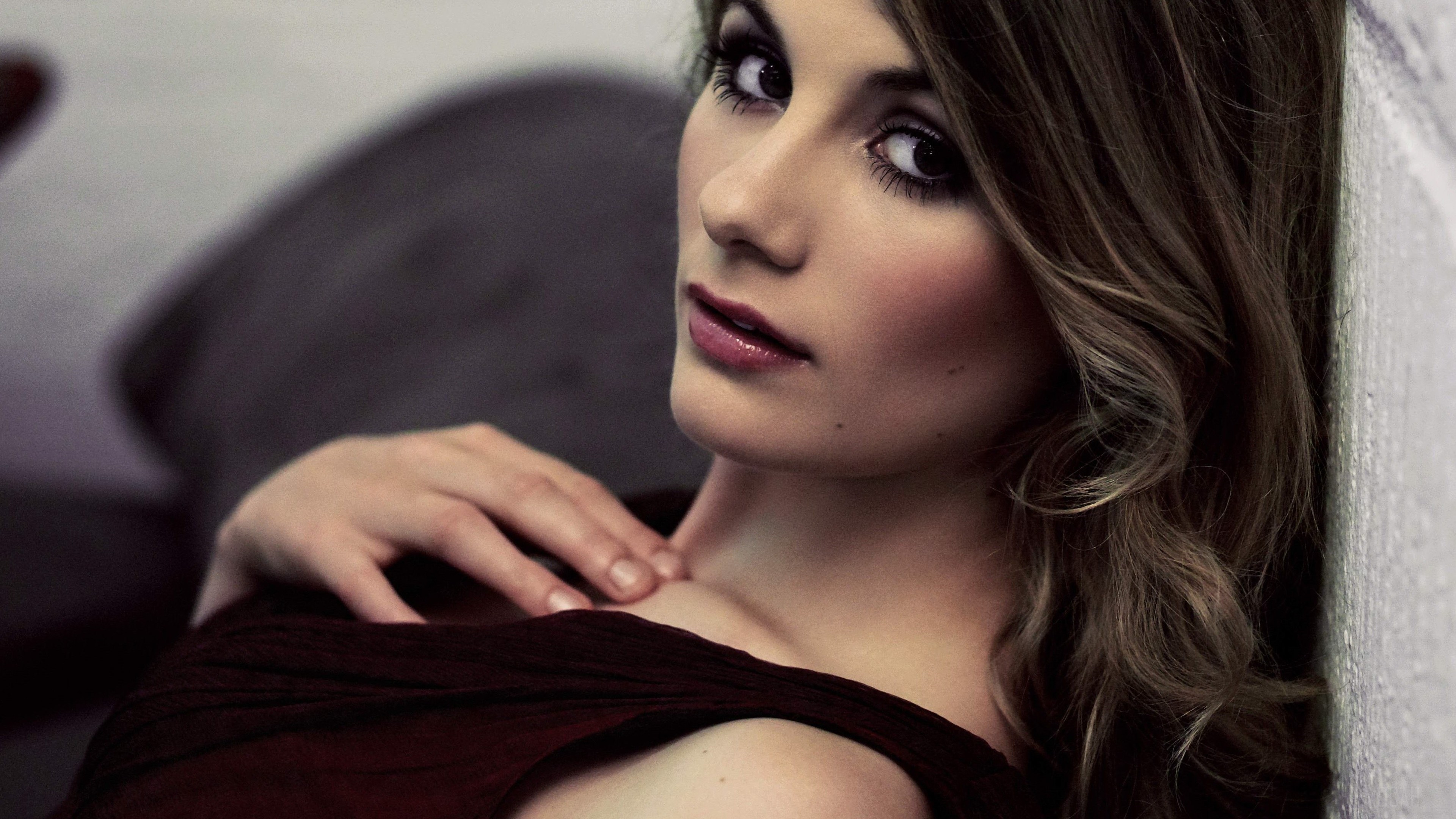 Jodie Whittaker HD Wallpaper