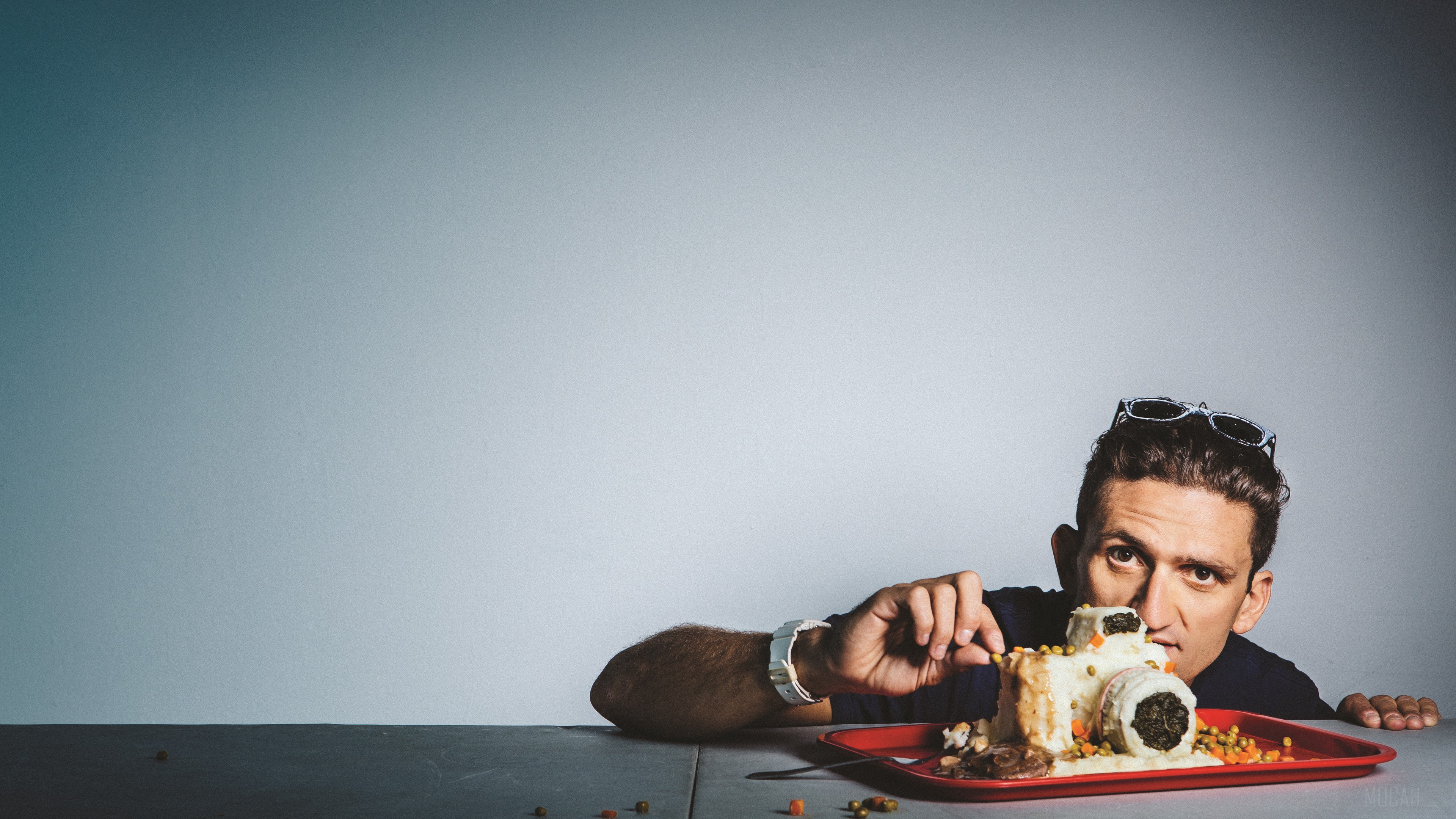 Casey Neistat with food camera HD Wallpaper