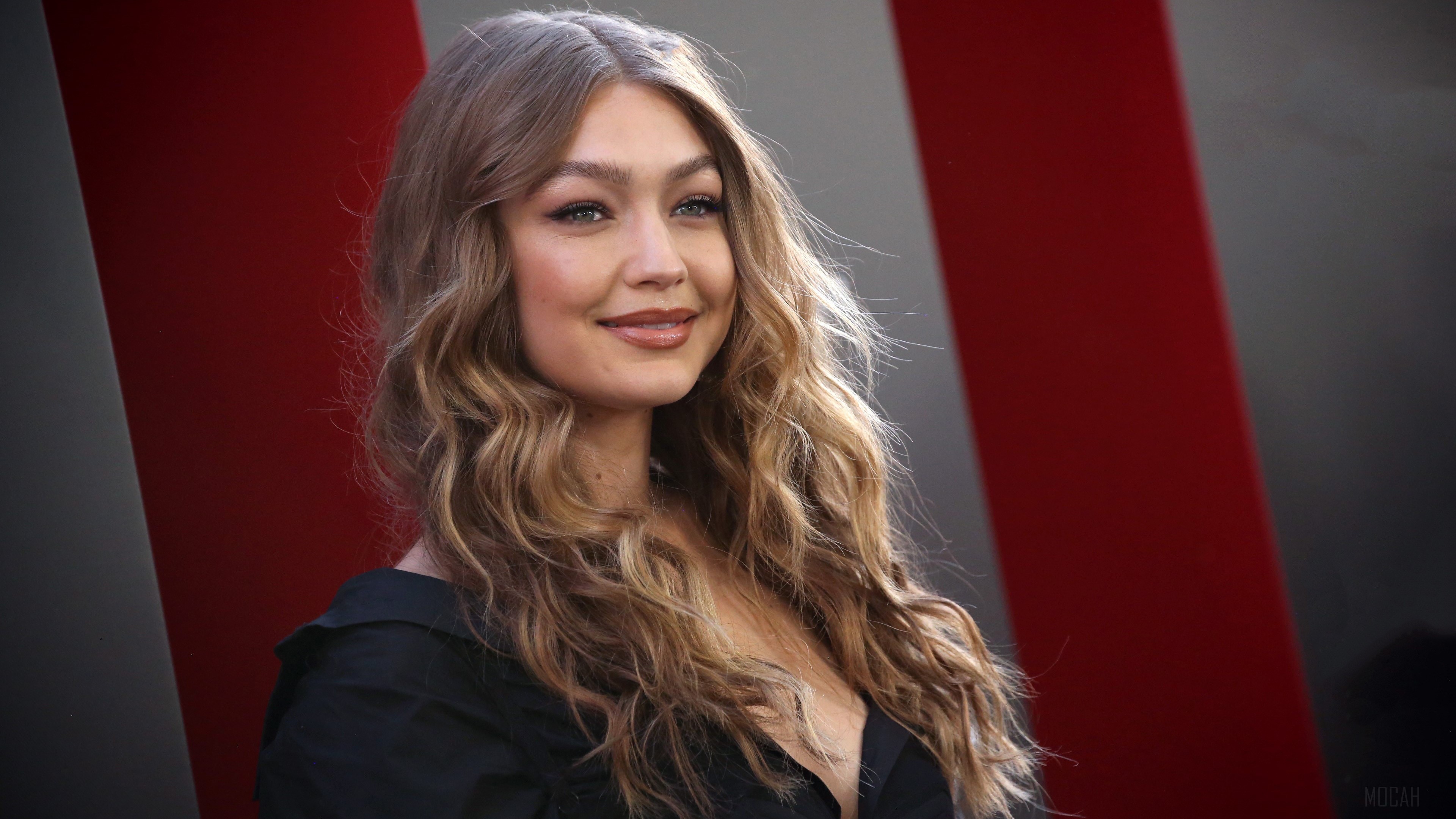 Gigi Hadid At Oceans 8 Premiere HD Wallpaper