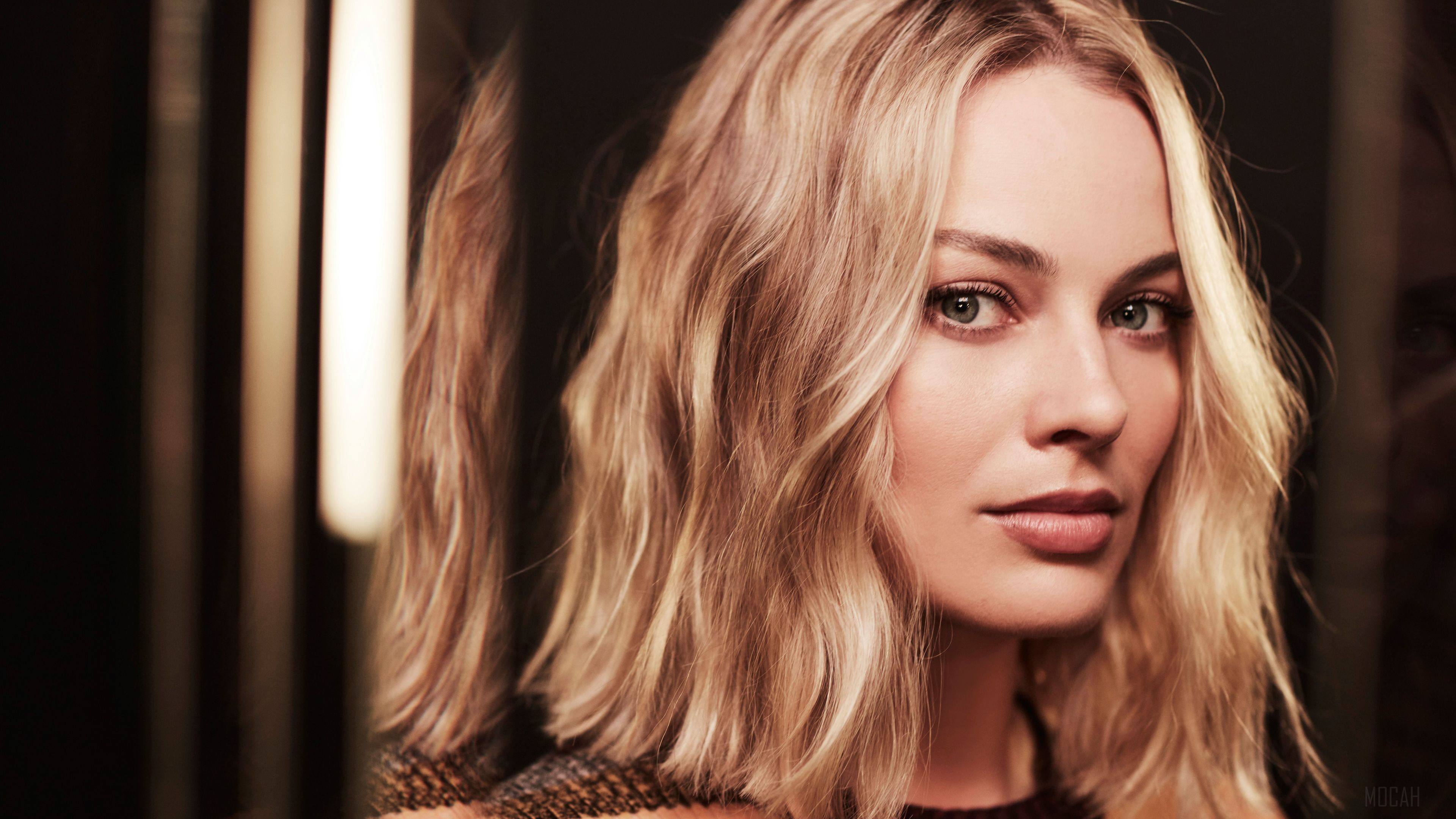 Margot Robbie HD Wallpaper