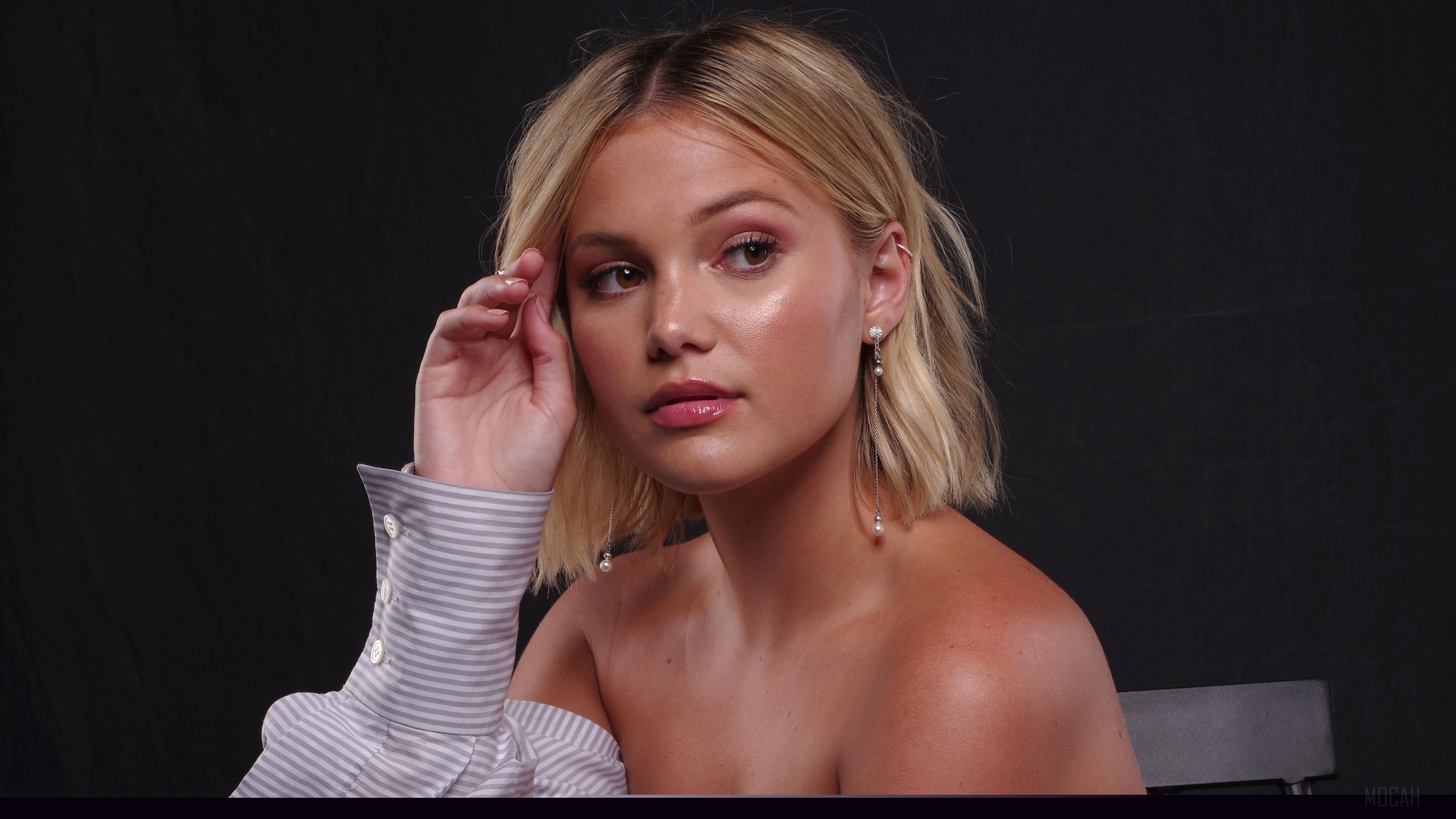 Olivia Holt at Comic Con 2019 4K HD Wallpaper