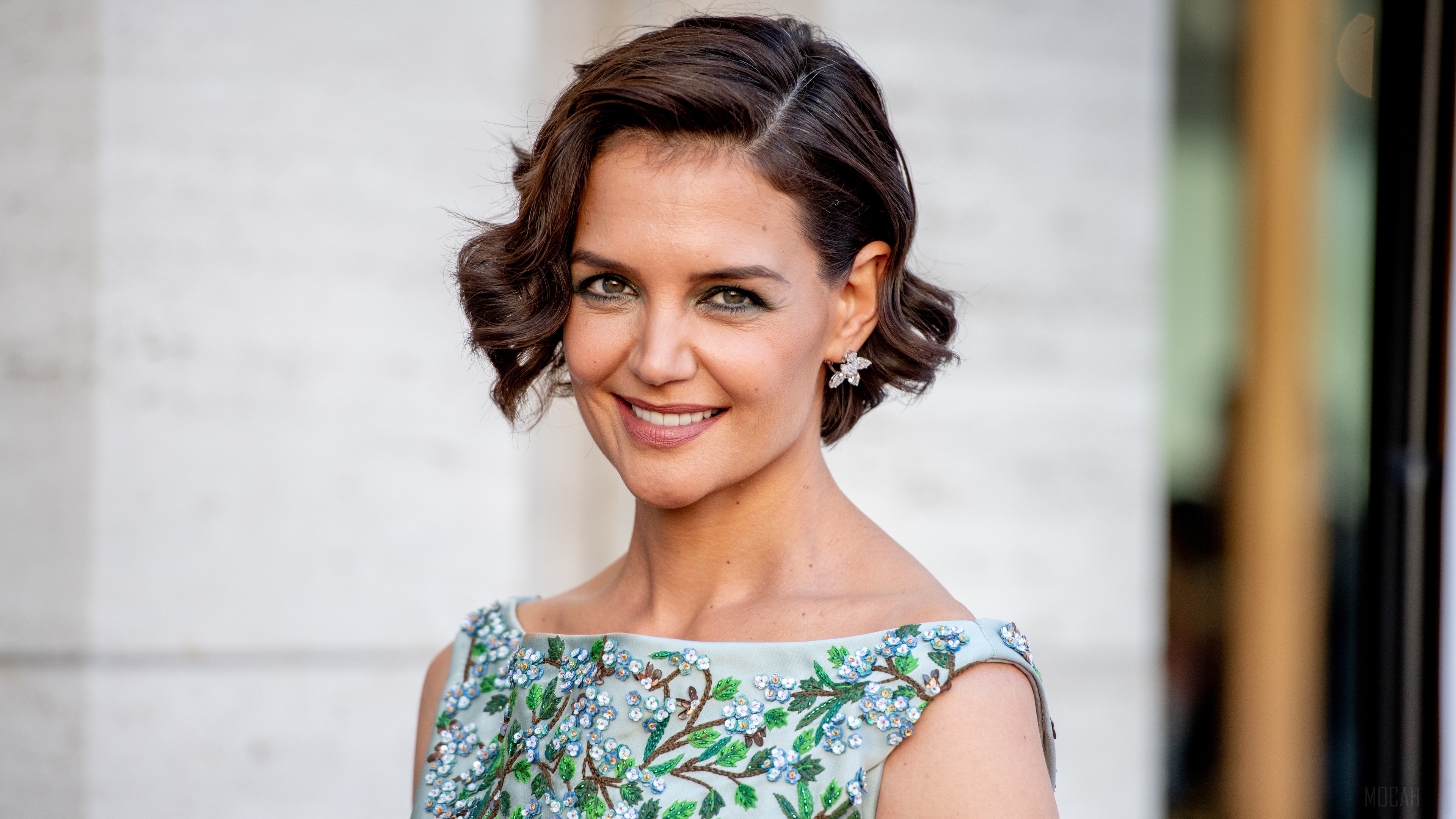Katie Holmes HD Wallpaper