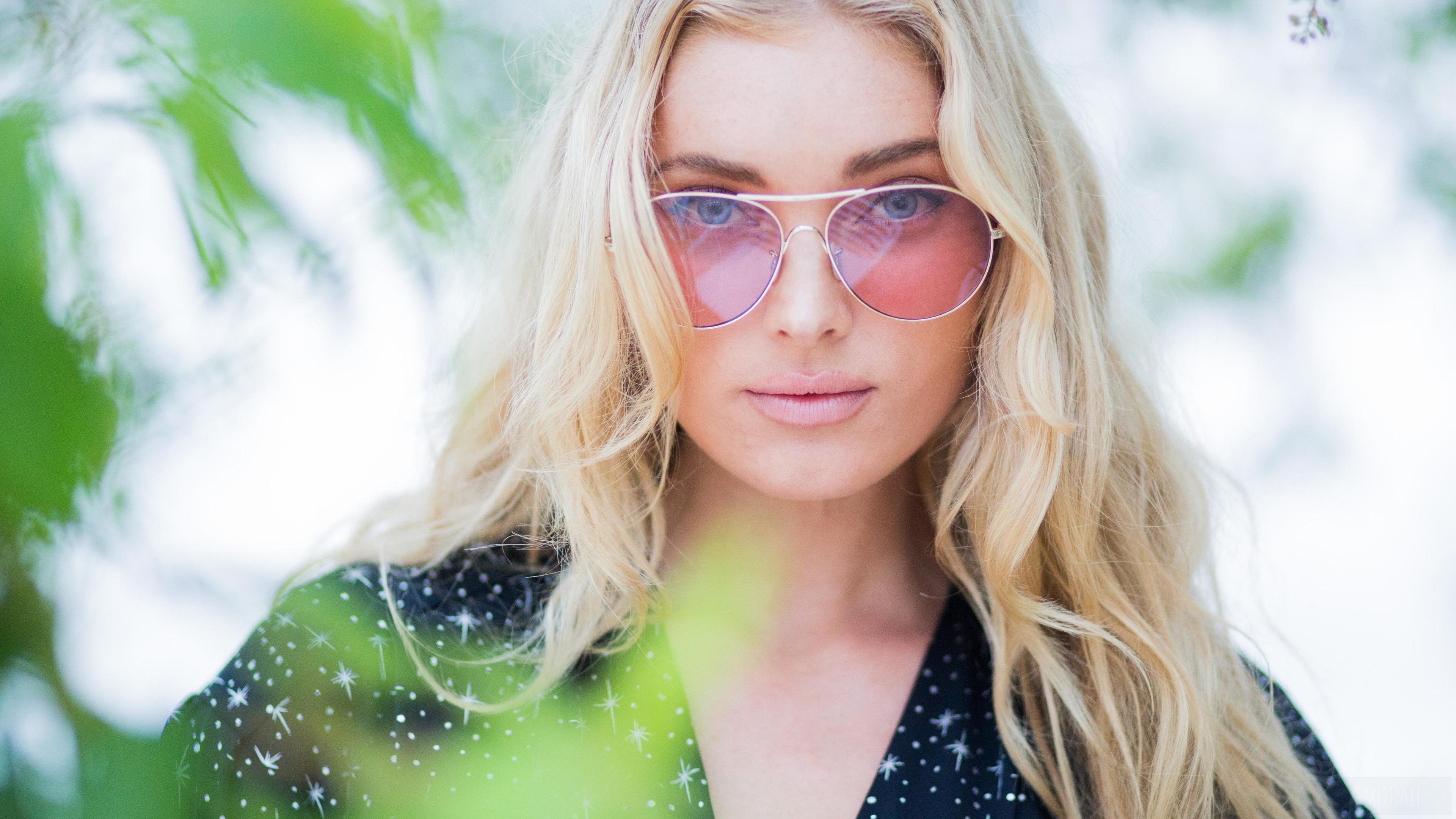 Elsa Hosk wearing sunglasses HD Wallpaper