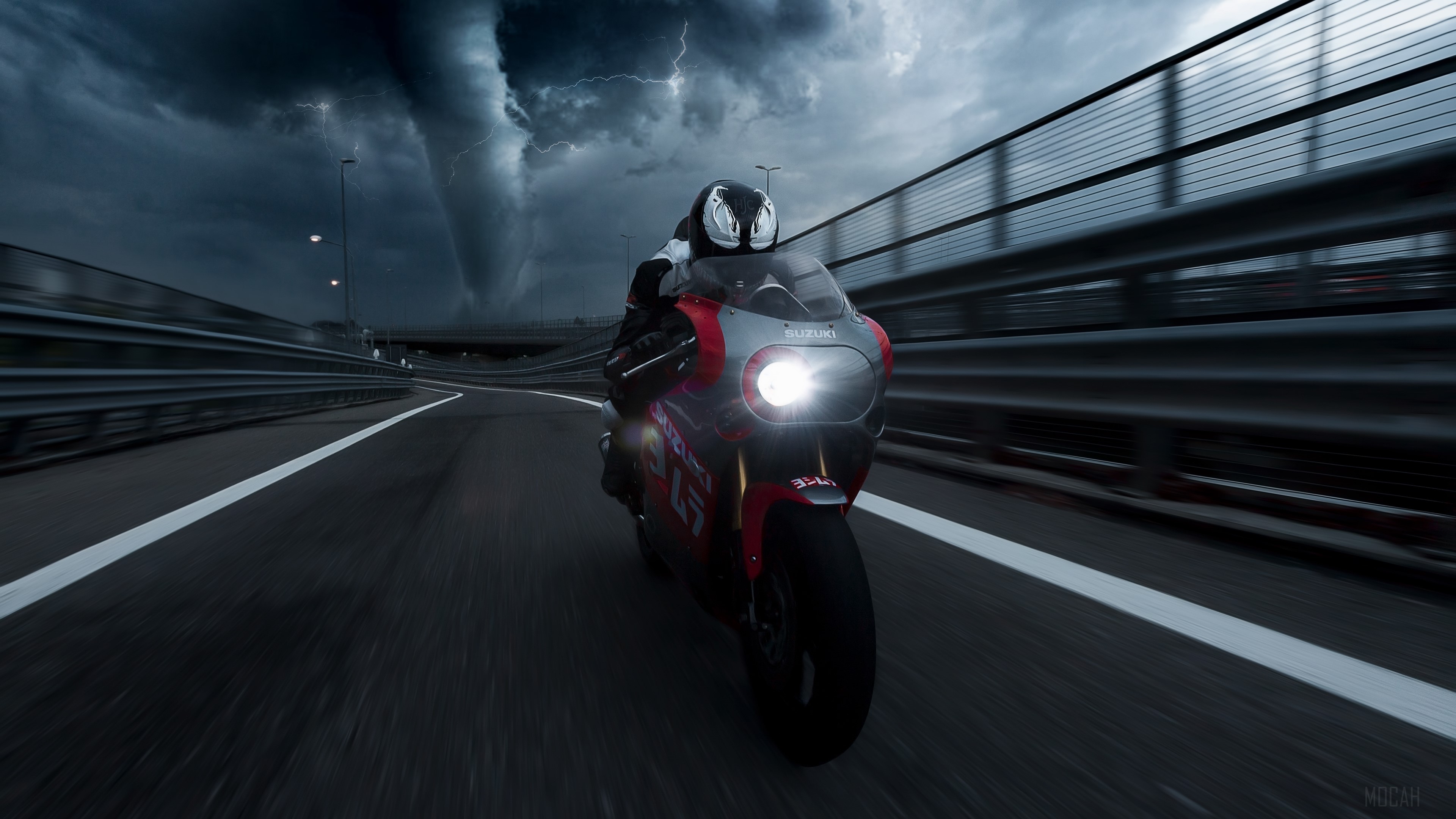 Suzuki GSXR 1100 motorcycle in a storm HD Wallpaper