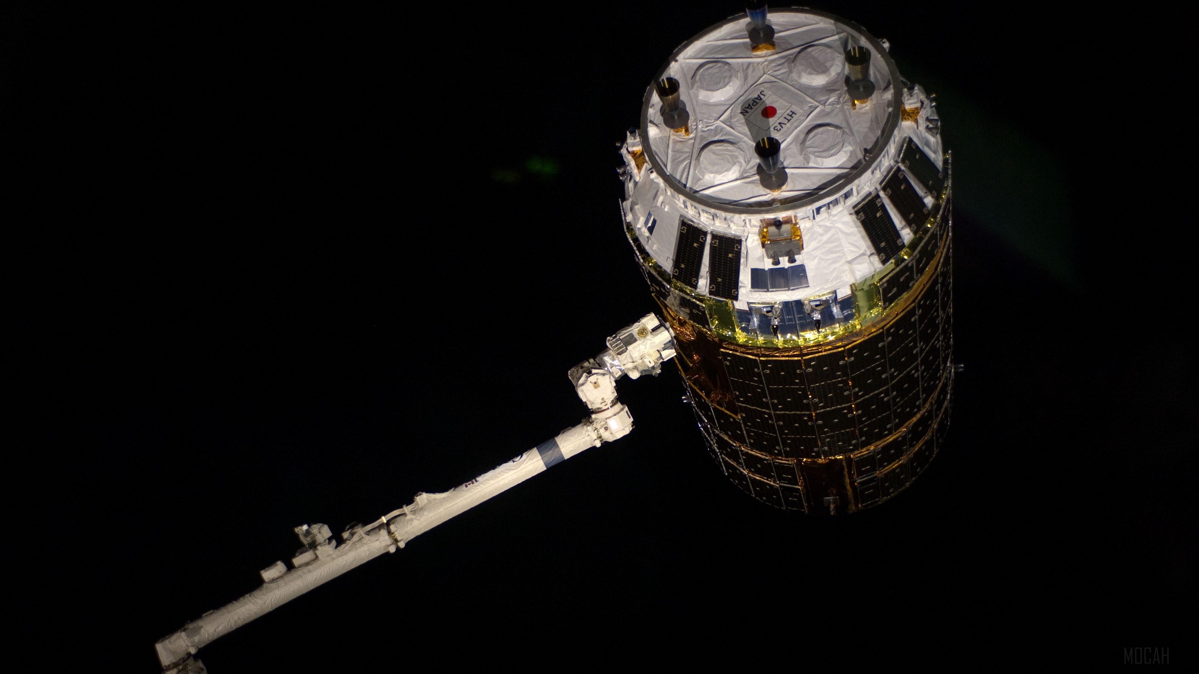 Kounotori 3 spacecraft in space 4K HD Wallpaper