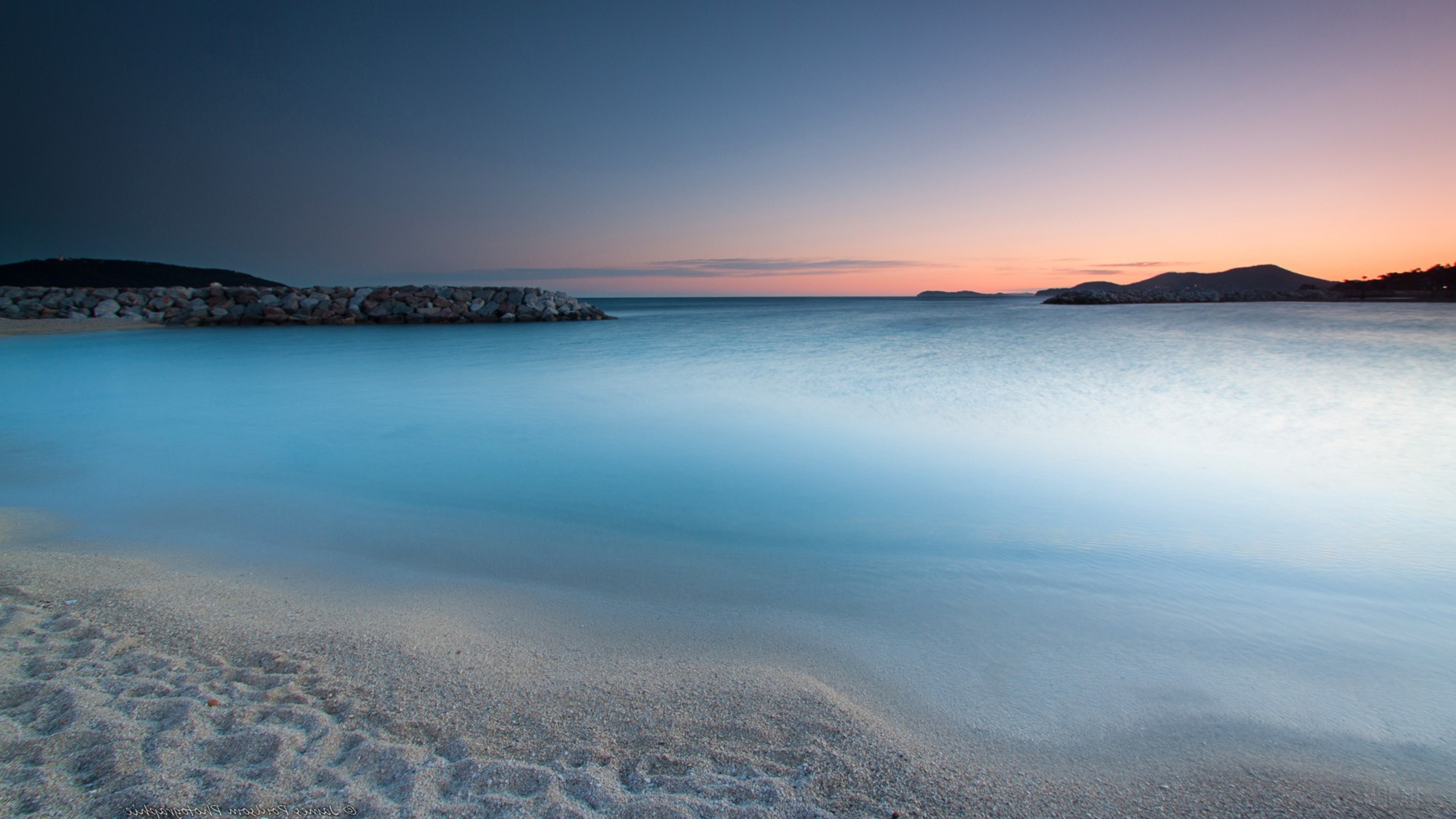Morning Beach HD Wallpaper