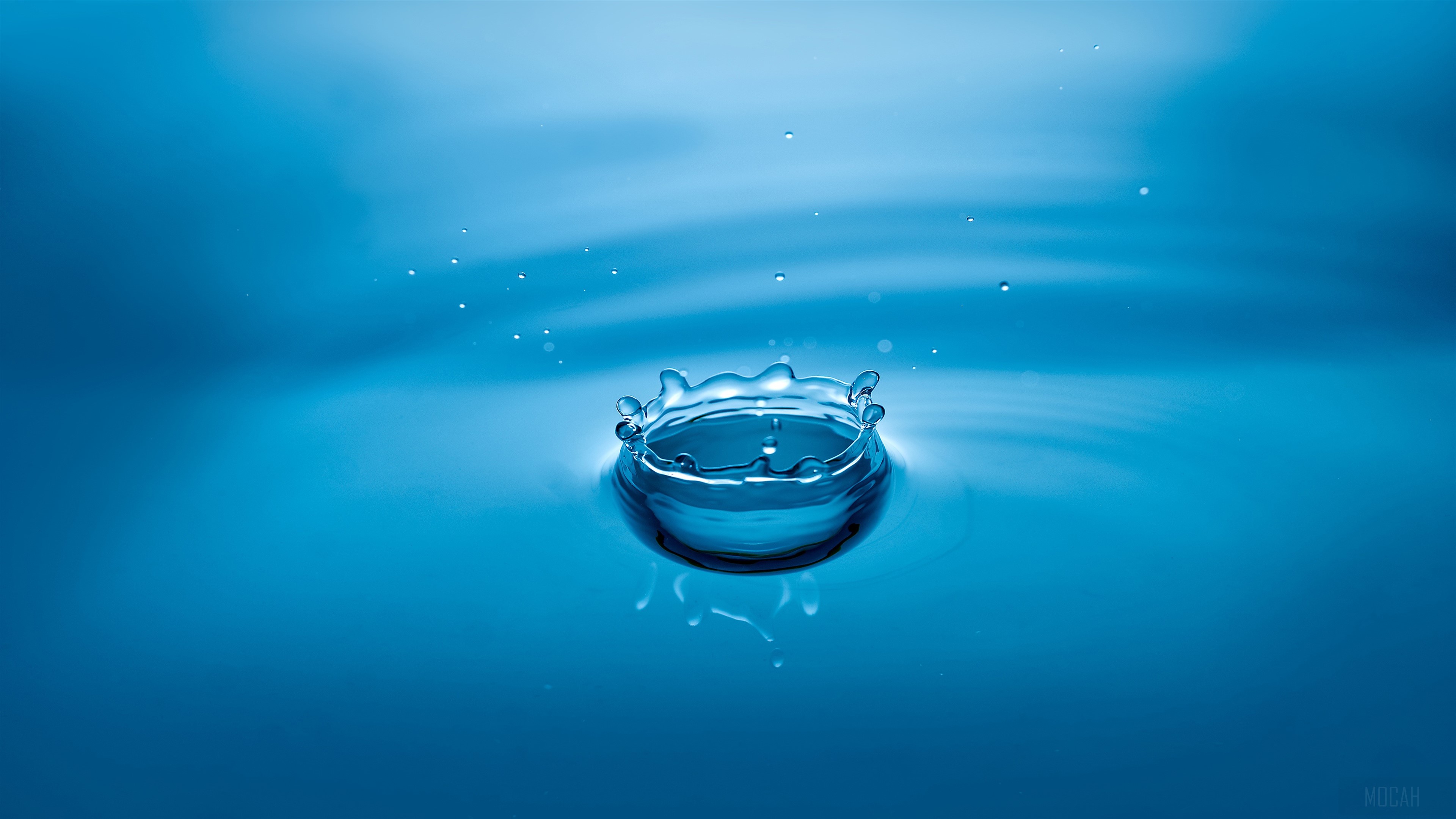 Water splash 4K HD Wallpaper