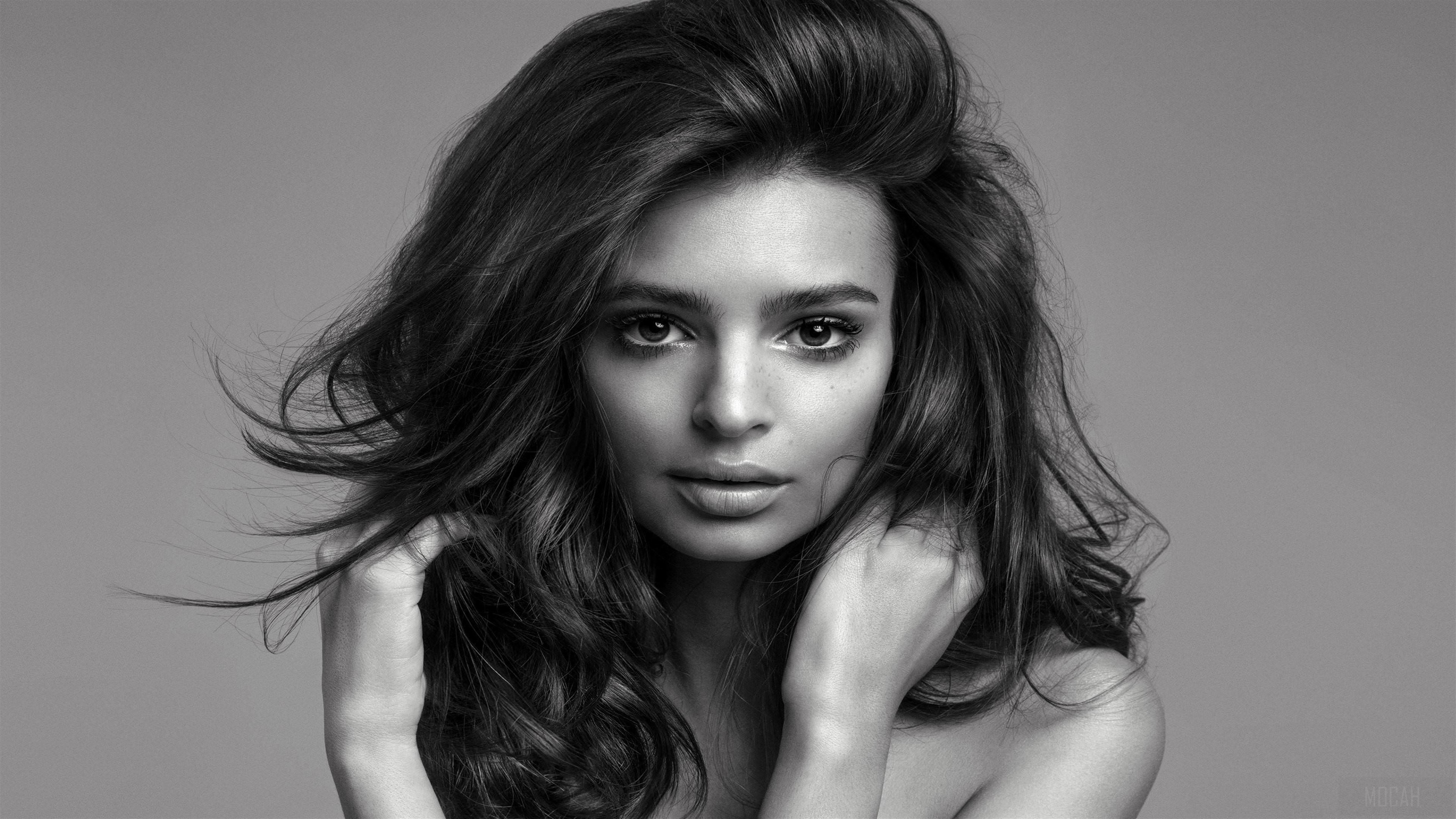 Emily Ratajkowski 2018 HD Wallpaper