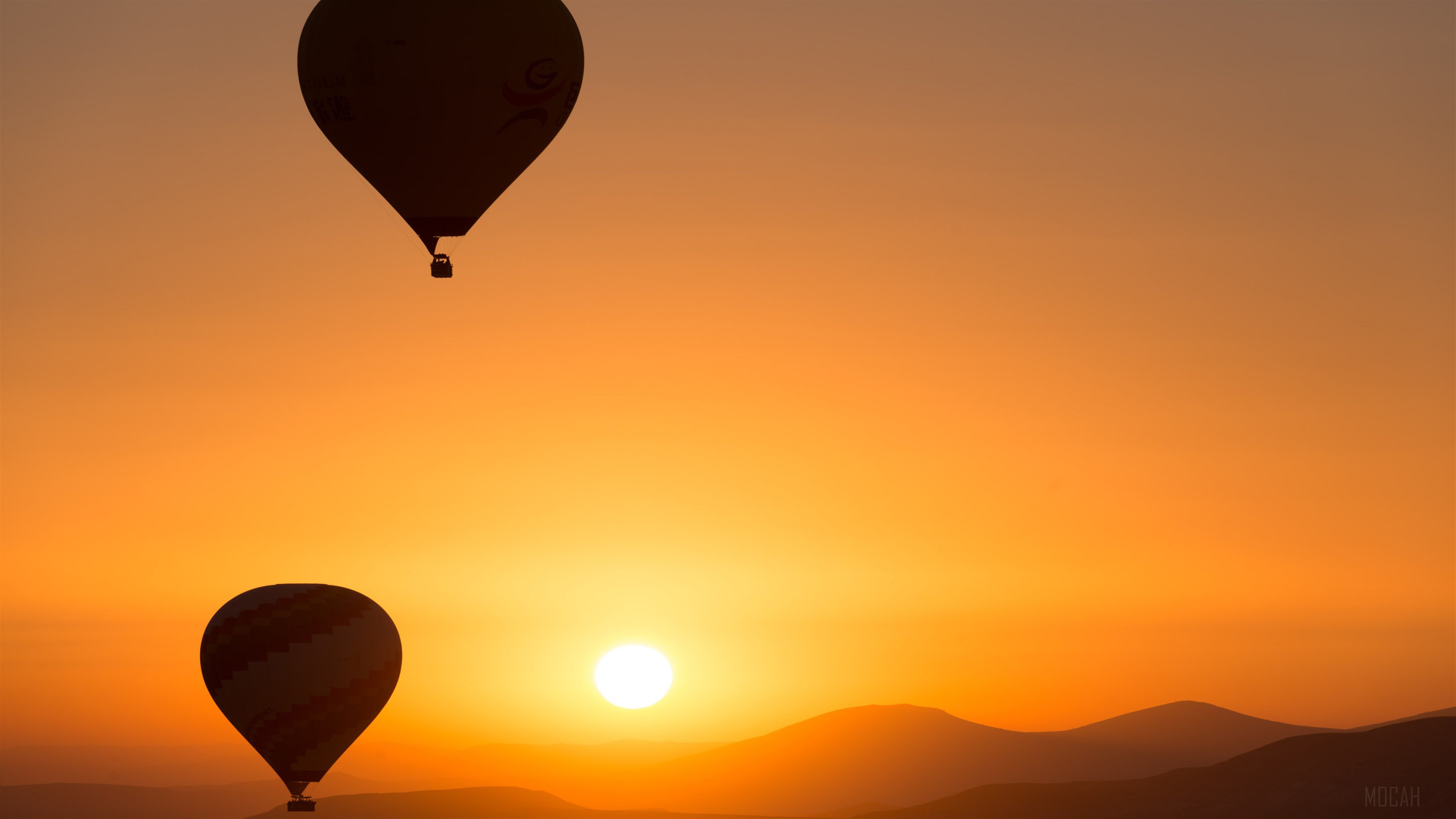 Hot Air Balloons at Sunrise 4K HD Wallpaper