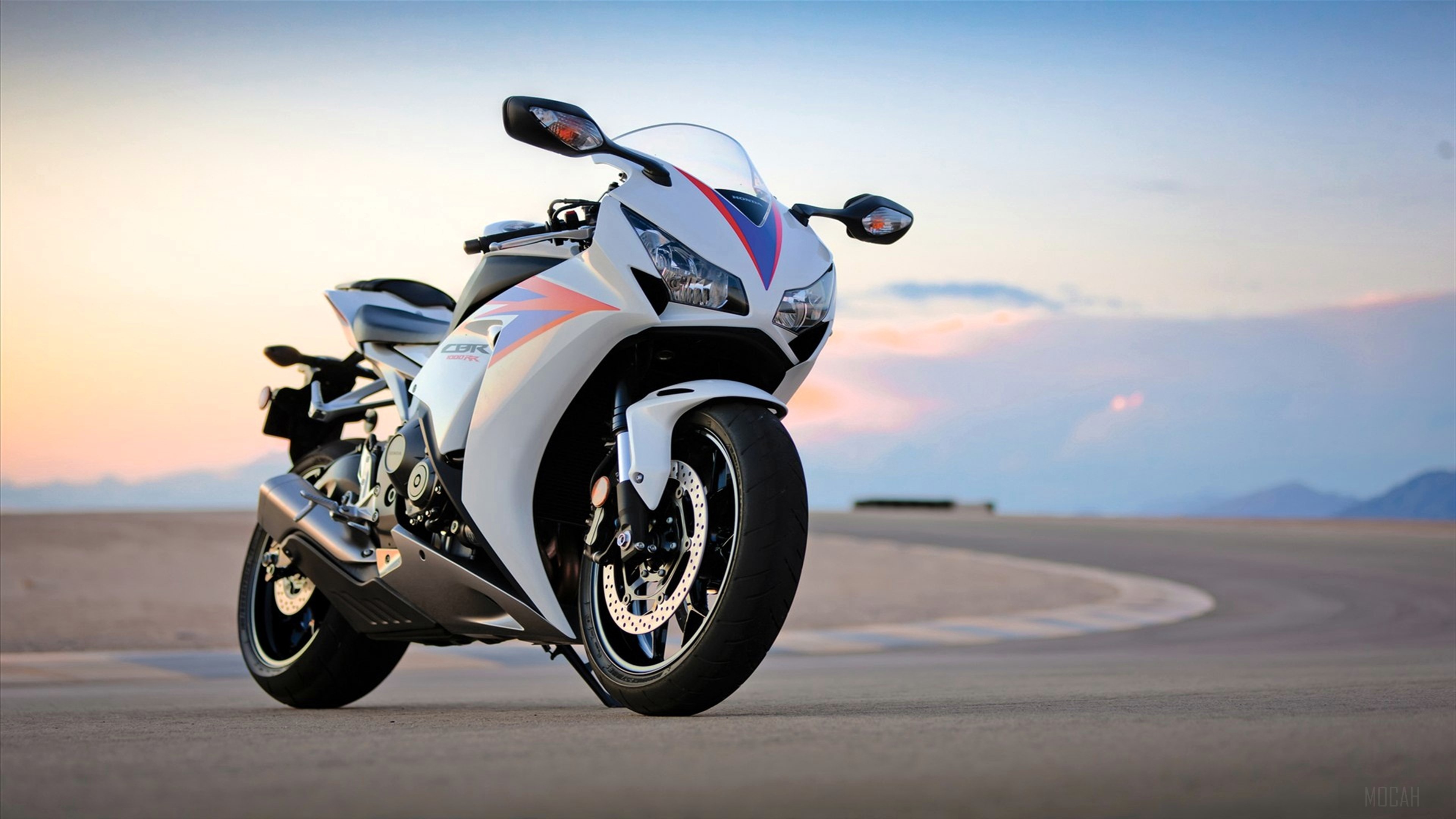 White Honda CBR 1000RR 2012 4K HD Wallpaper