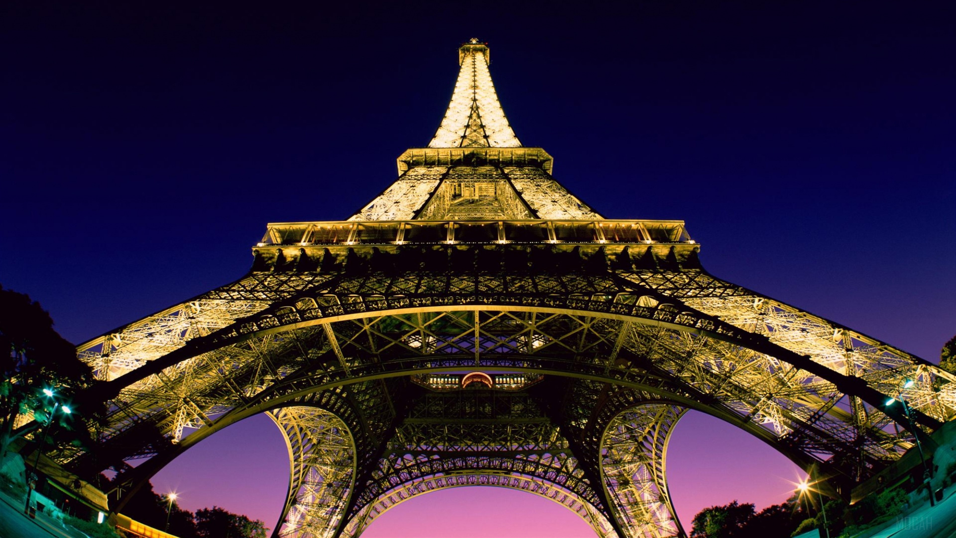 Eiffel Tower at Night 4K HD Wallpaper