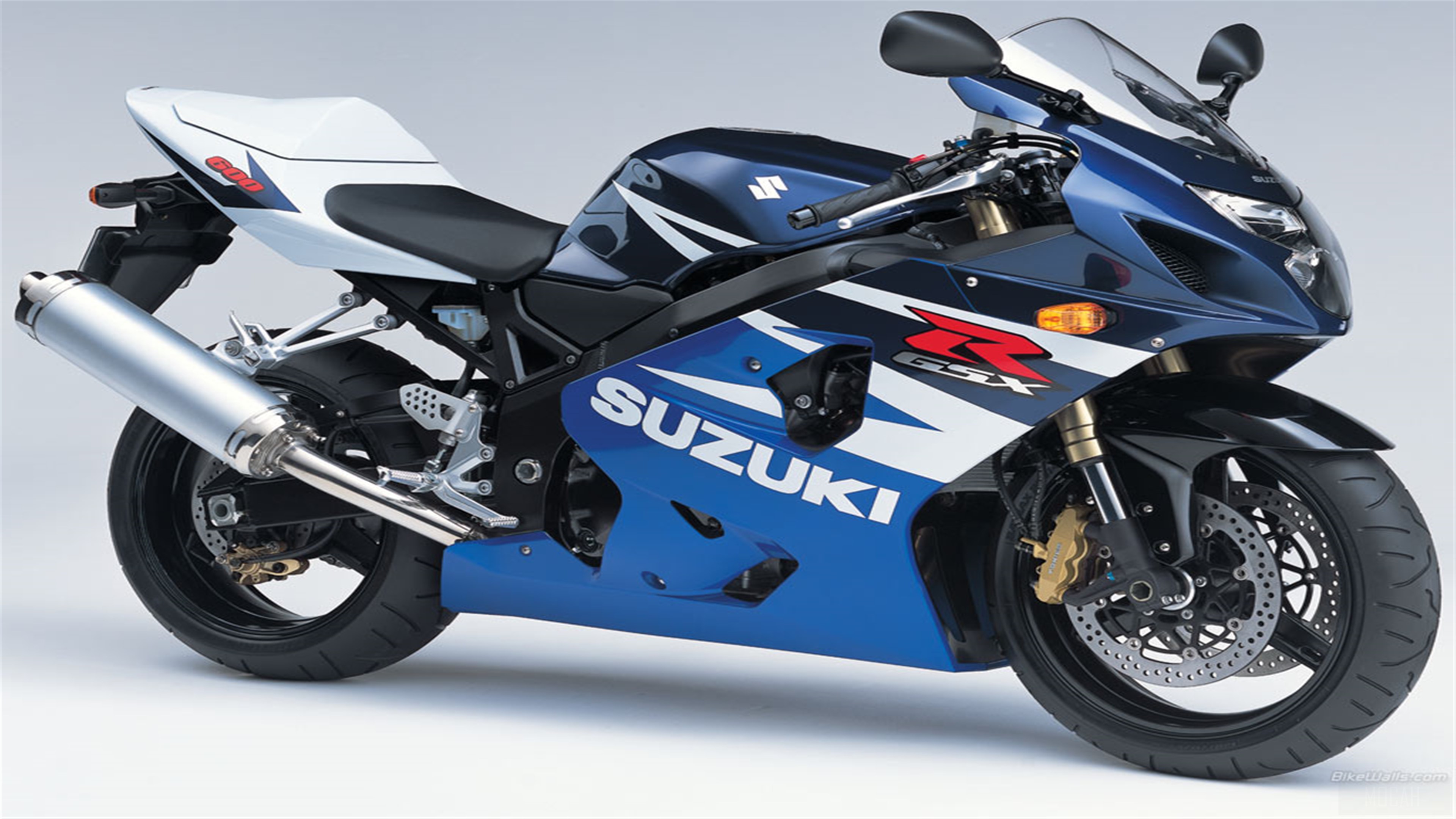 2009 Suzuki GSX-R600 motorcycle HD Wallpaper