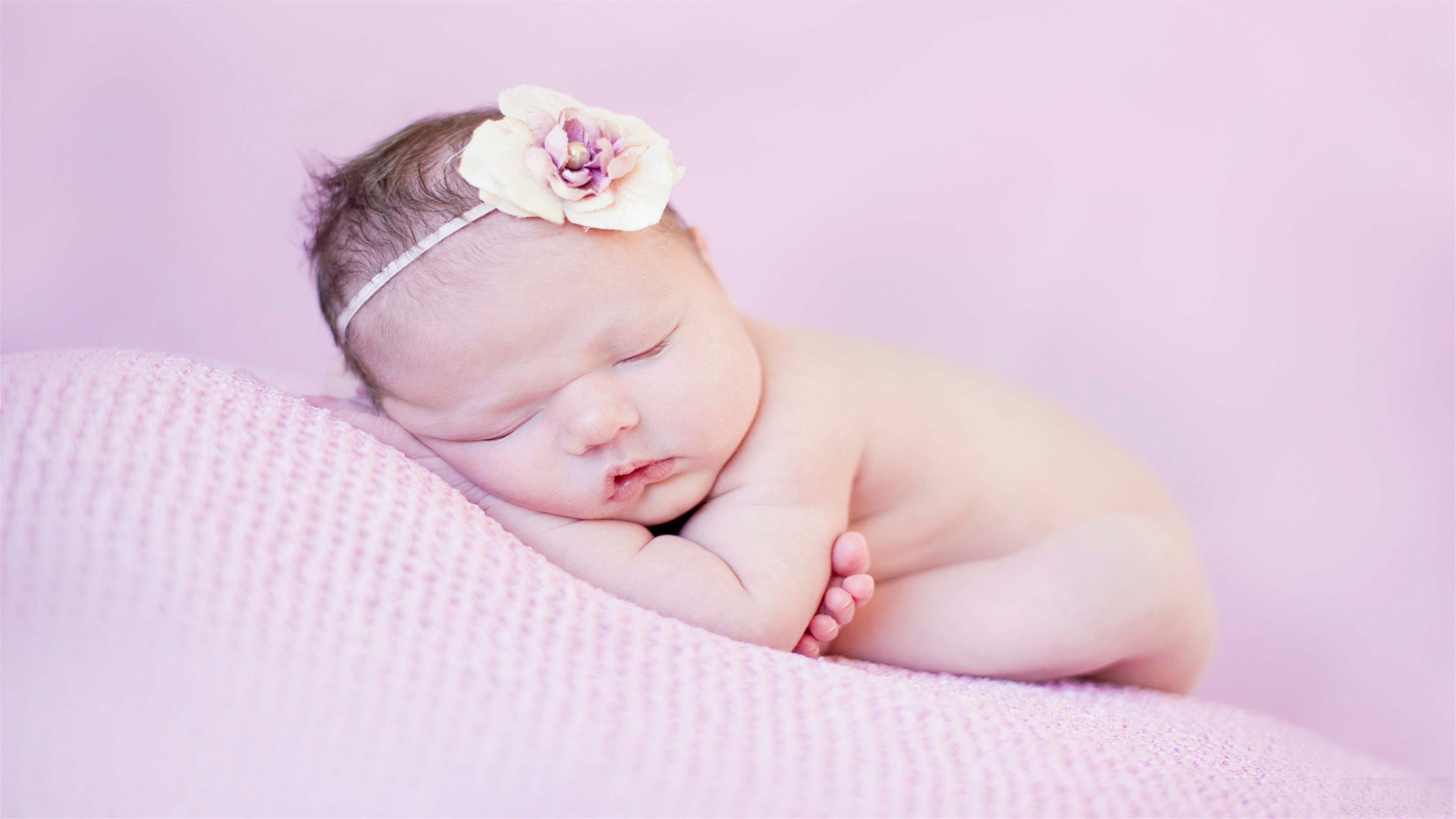 Cute Newborn HD Wallpaper