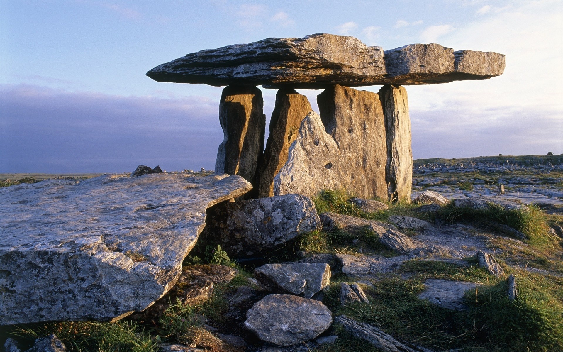 Poulnabrone Dolmen megalithic tomb in Ireland HD Wallpaper