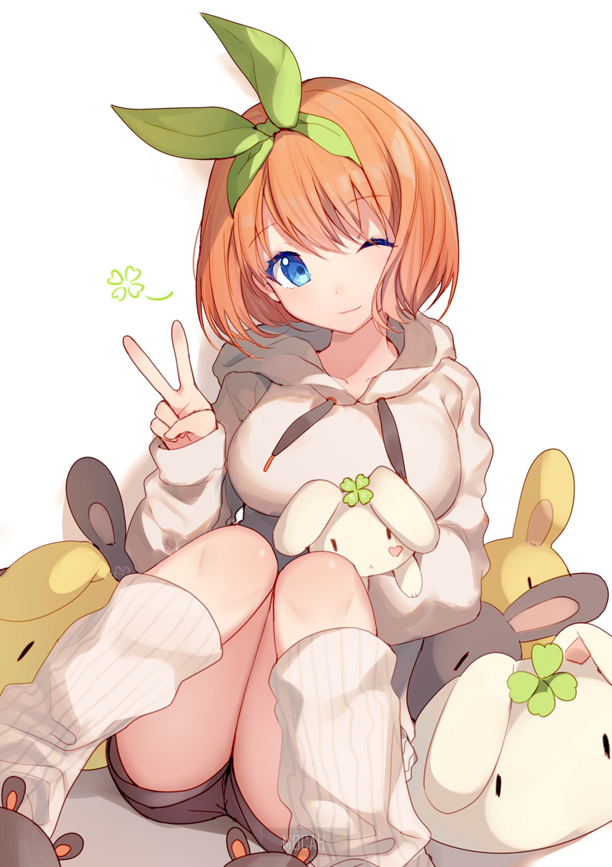 Nakano Yotsuba from 5-toubun no Hanayome with plushies HD Phone Wallpaper