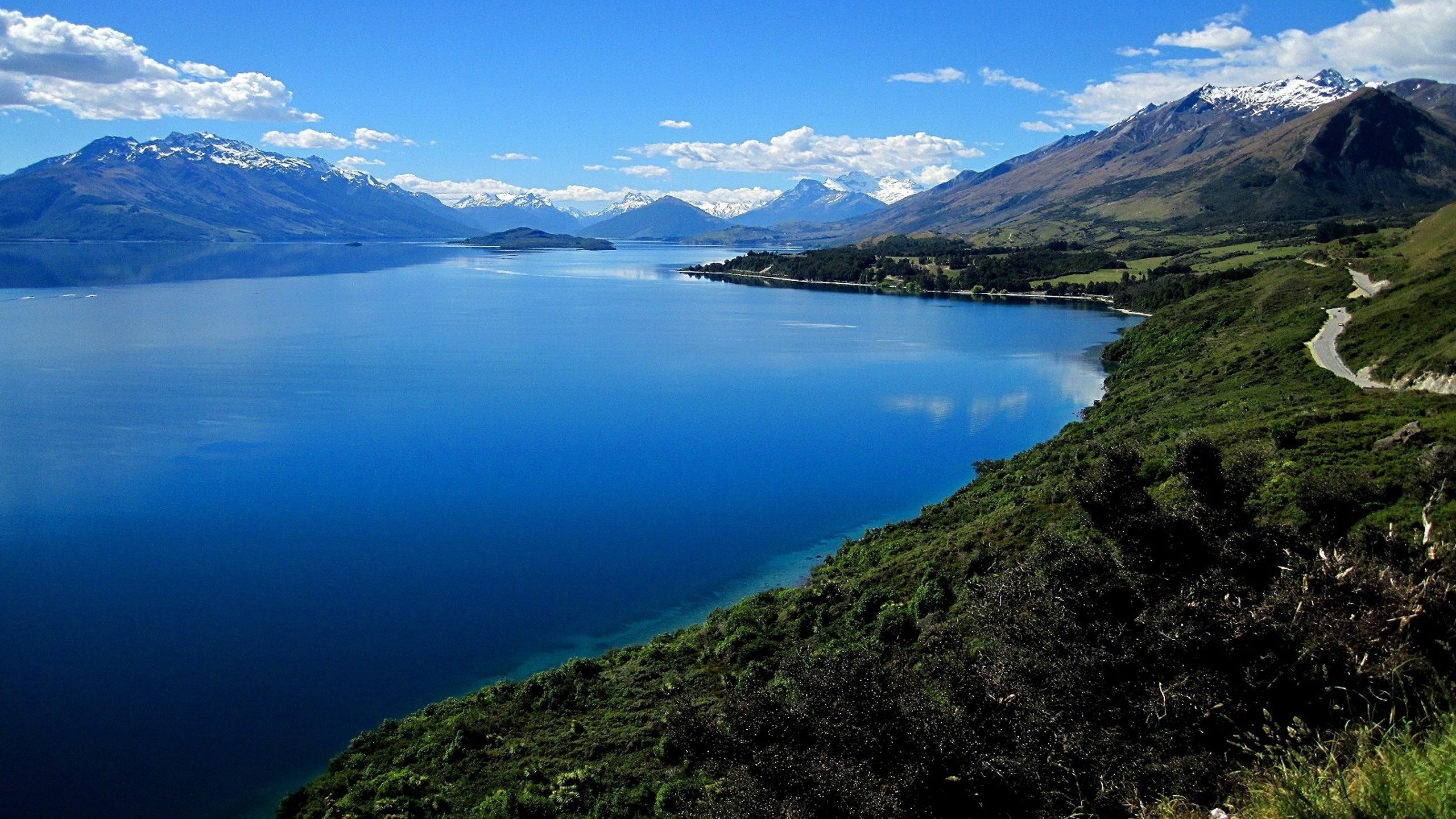 Lake Wakatipu and The Remarkables mountain range, New Zealand HD Wallpaper