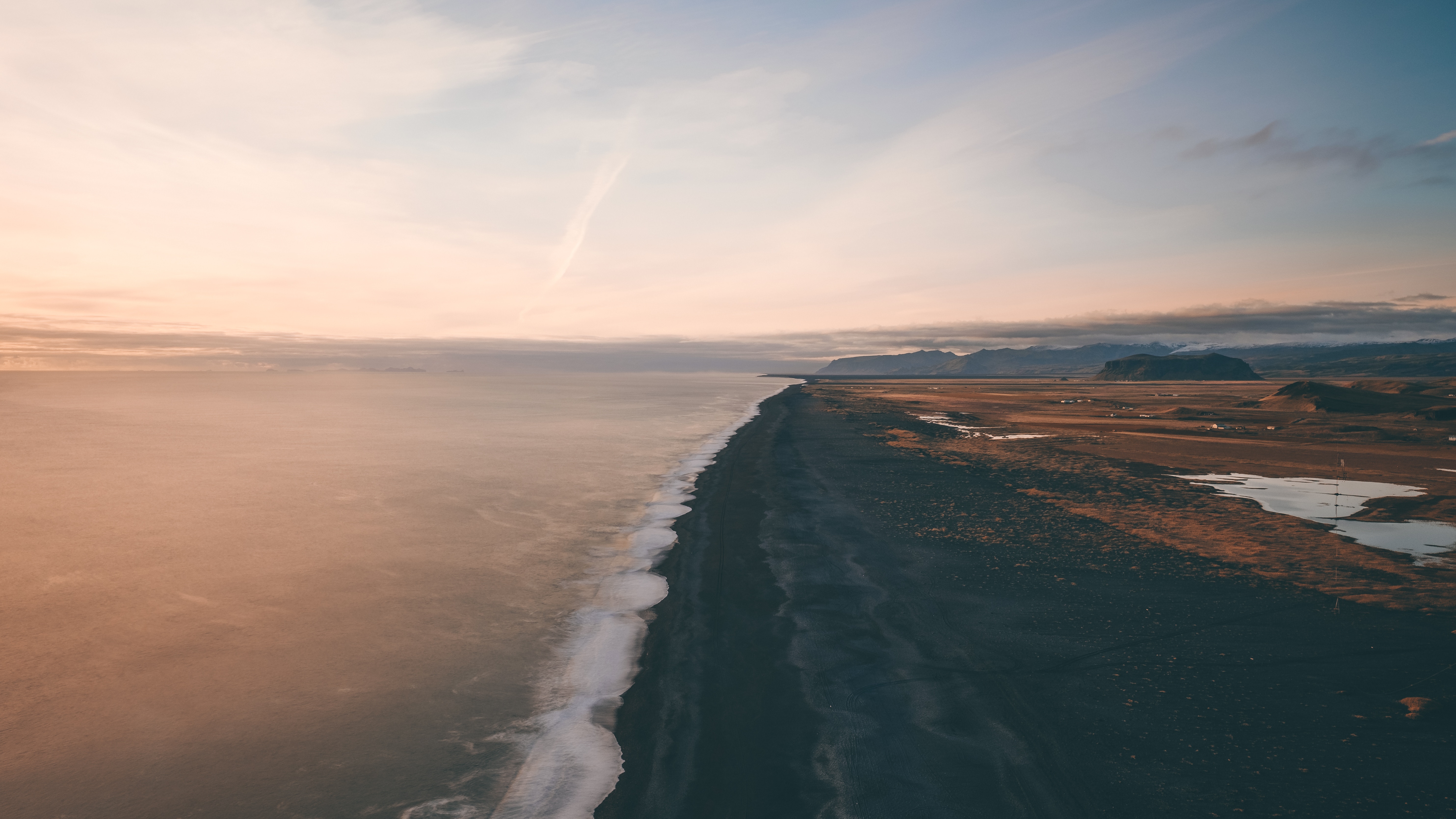 Black sand beach in Iceland at sunset HD Wallpaper