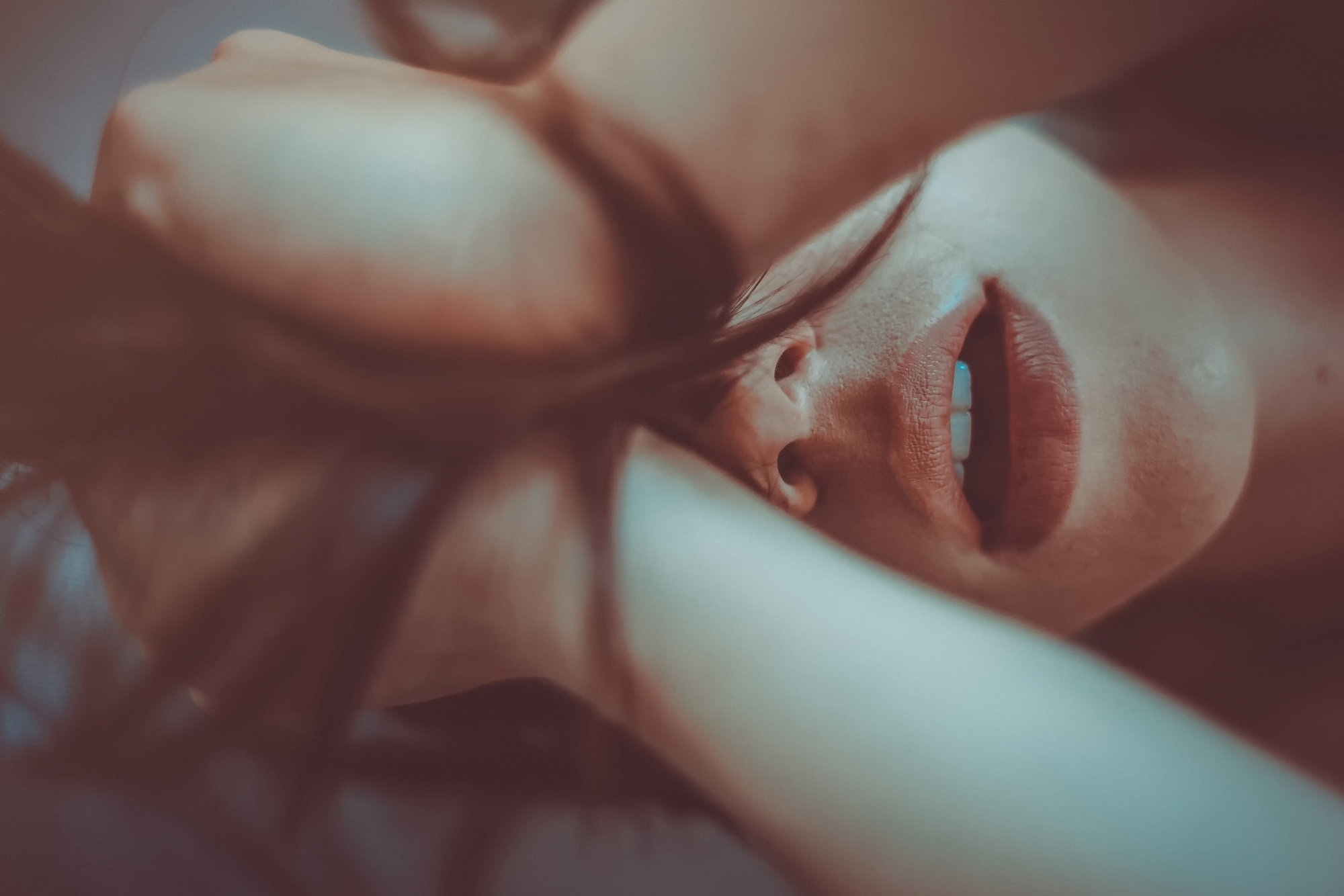 Woman's face with mouth open, Martin Neuhof HD Wallpaper