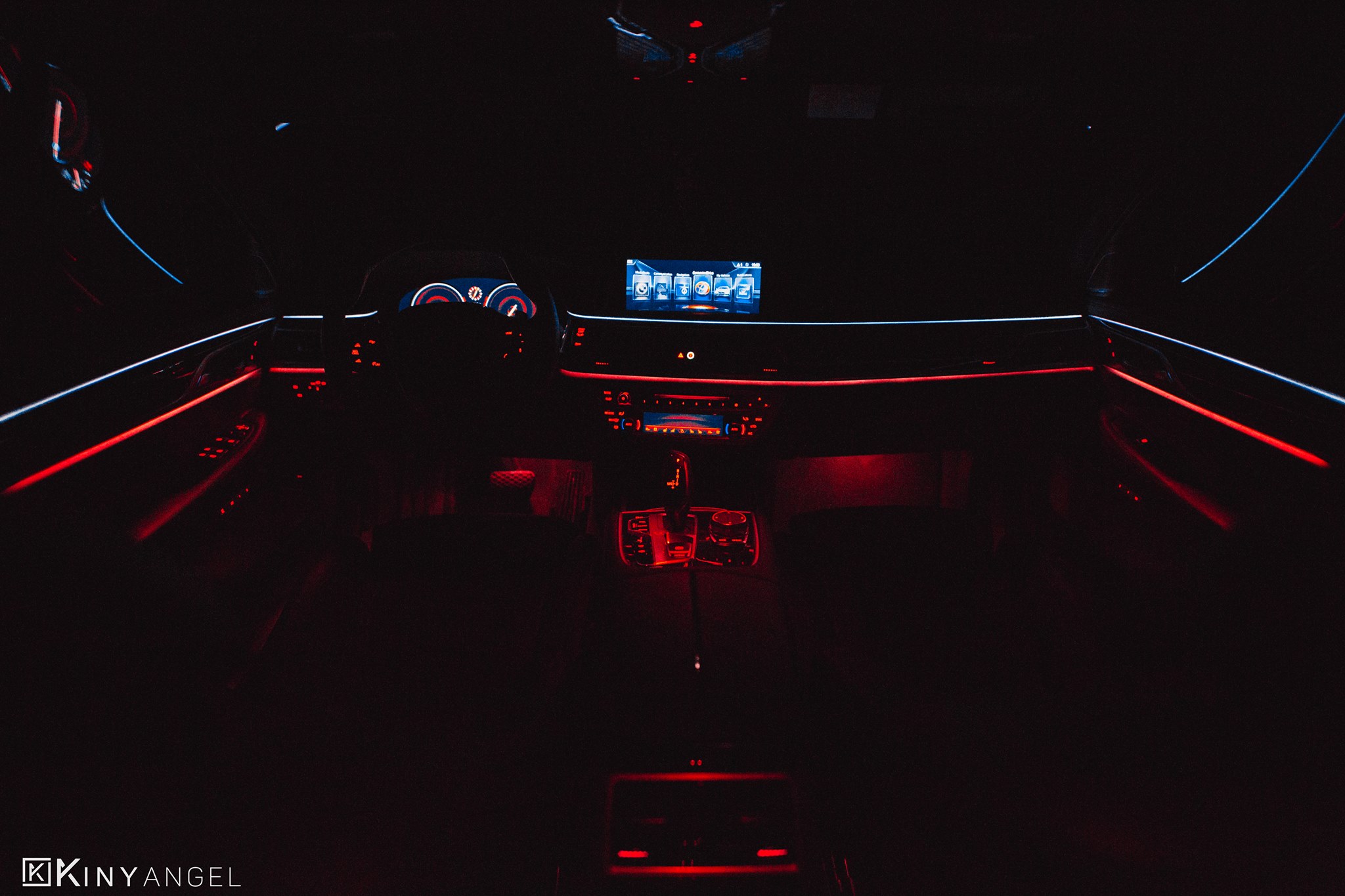 BMW 7 Series G12 interior with ambient lighting HD Wallpaper