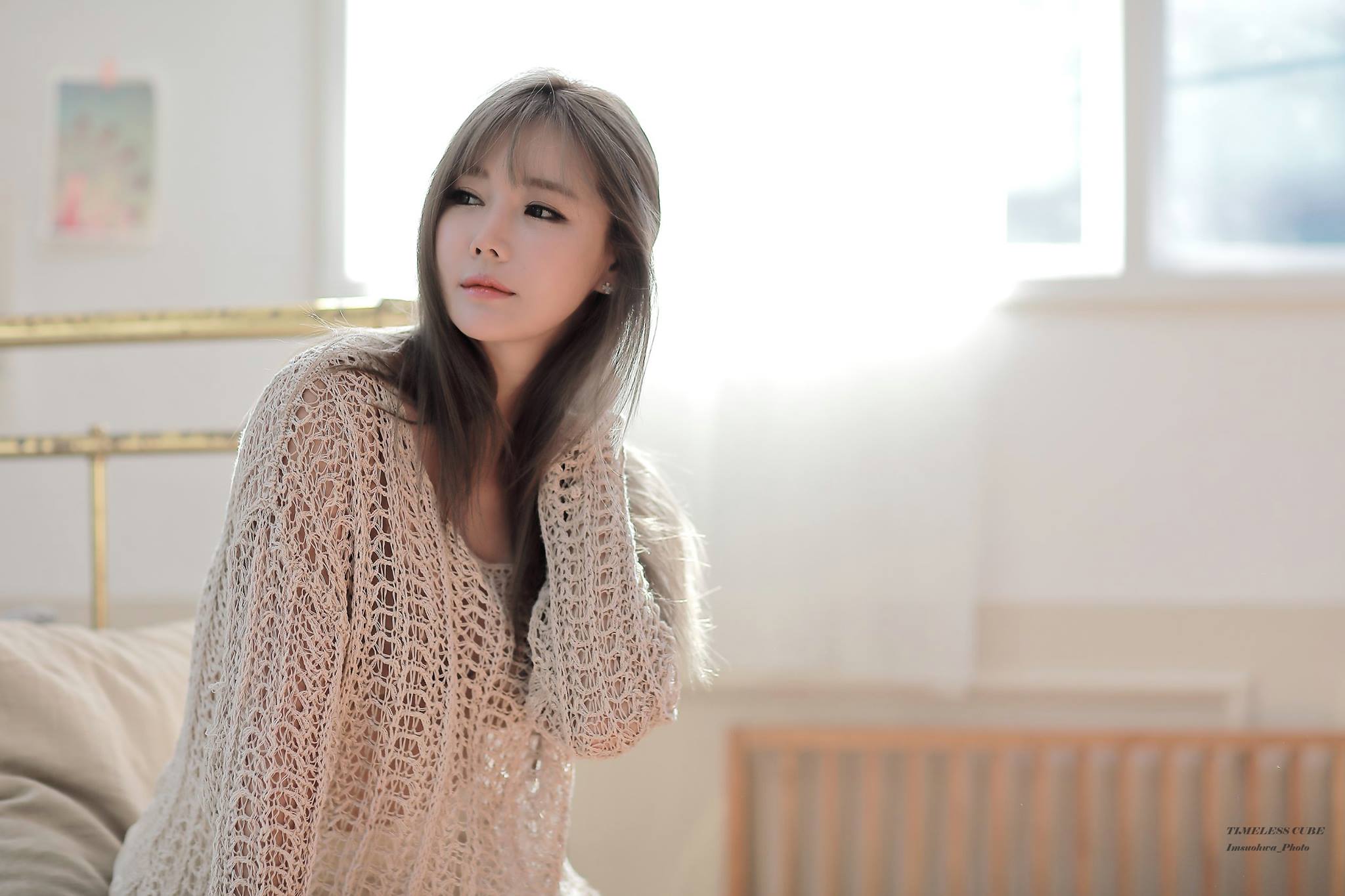 long hair, model, looking into the distance, hands in hair, Asian, loose clothing, Han Ga Eun HD Wallpaper