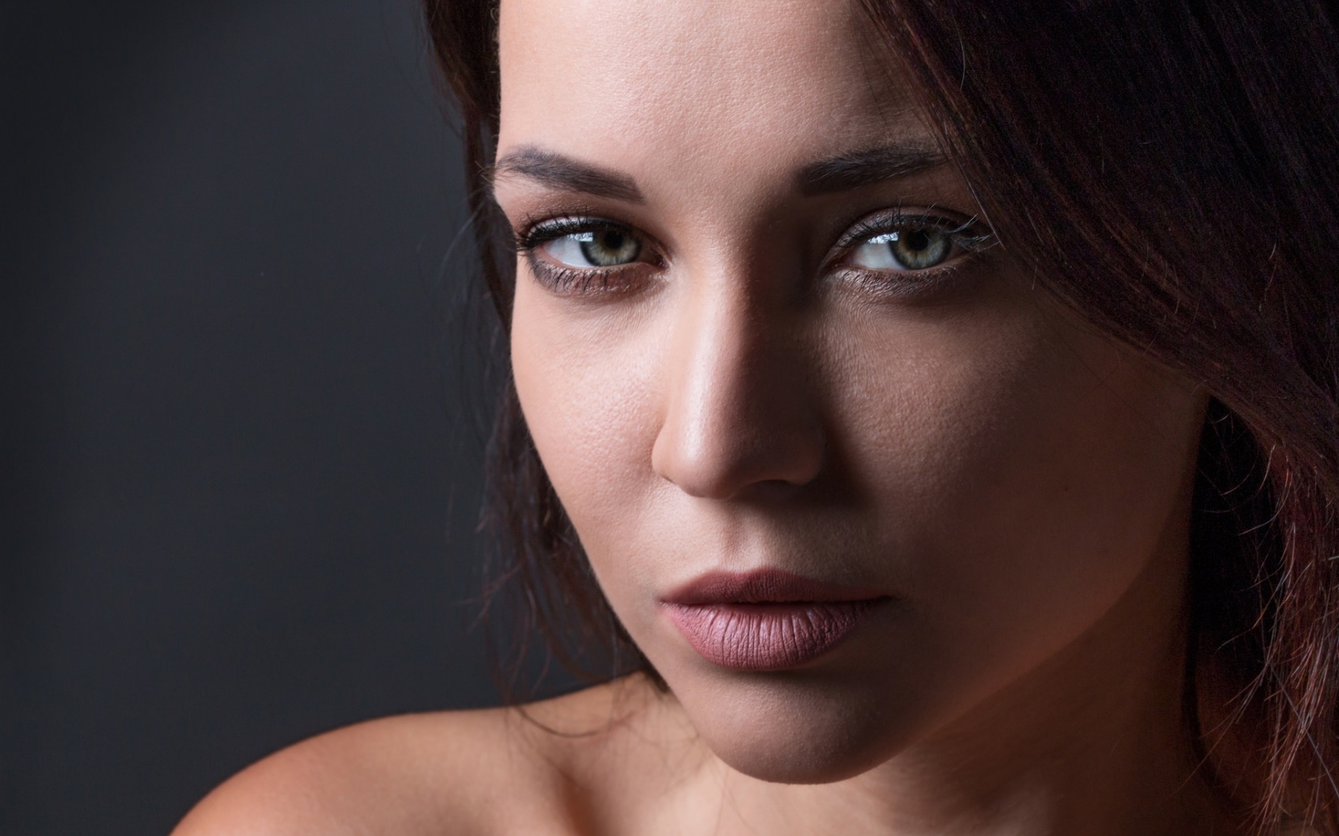 Angelina Petrova portrait HD Wallpaper