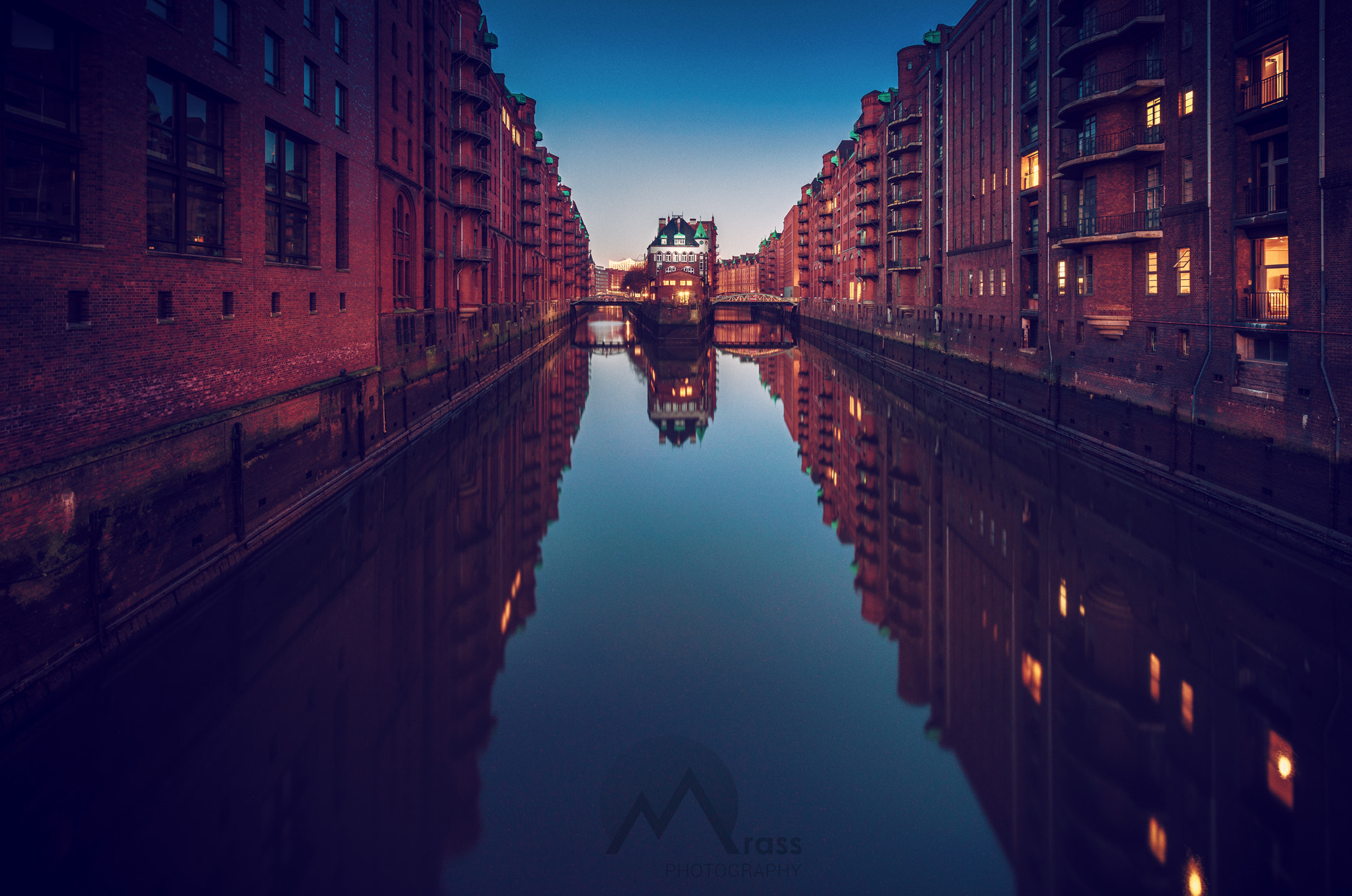 Warehouse canal reflection architecture by Sebastian Mrass HD Wallpaper