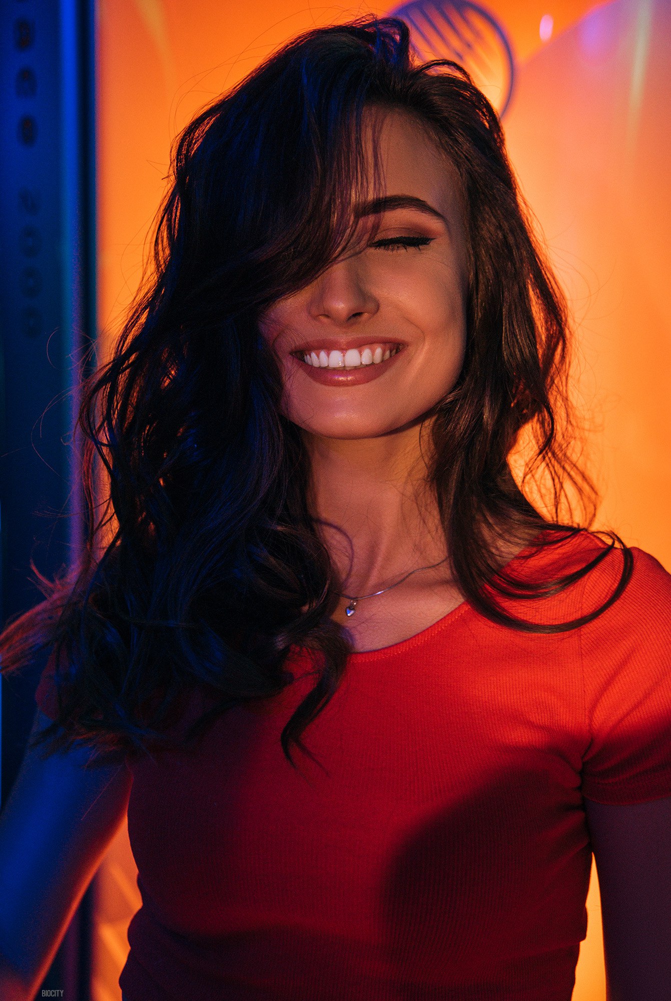 Portrait of Yana Sergeevna smiling HD Wallpaper