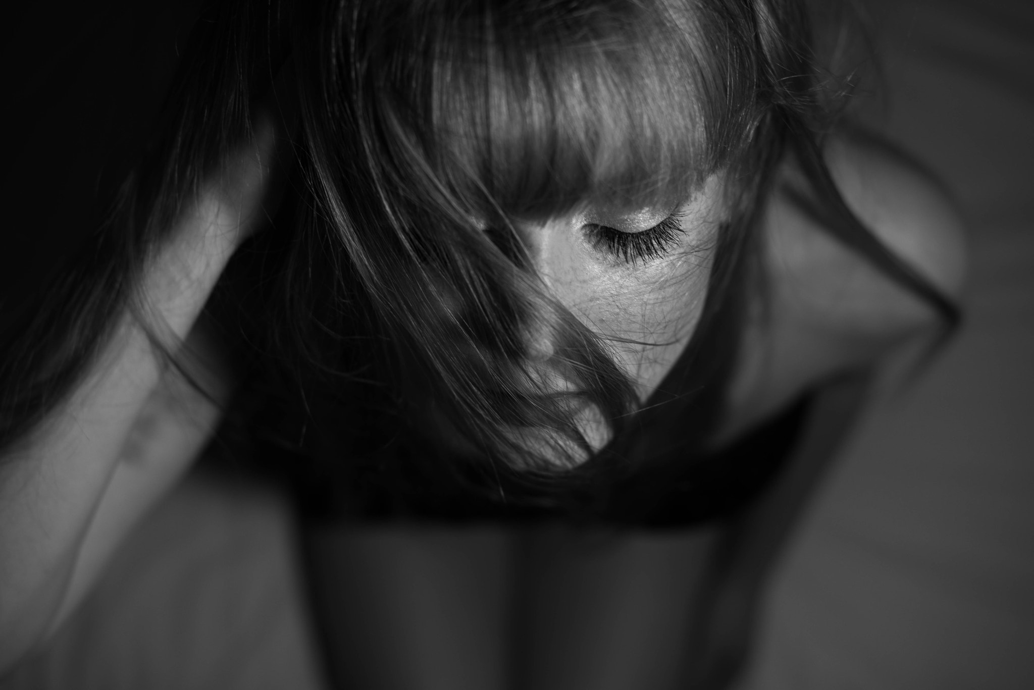 Monochrome portrait of a woman by Jan Frai HD Wallpaper