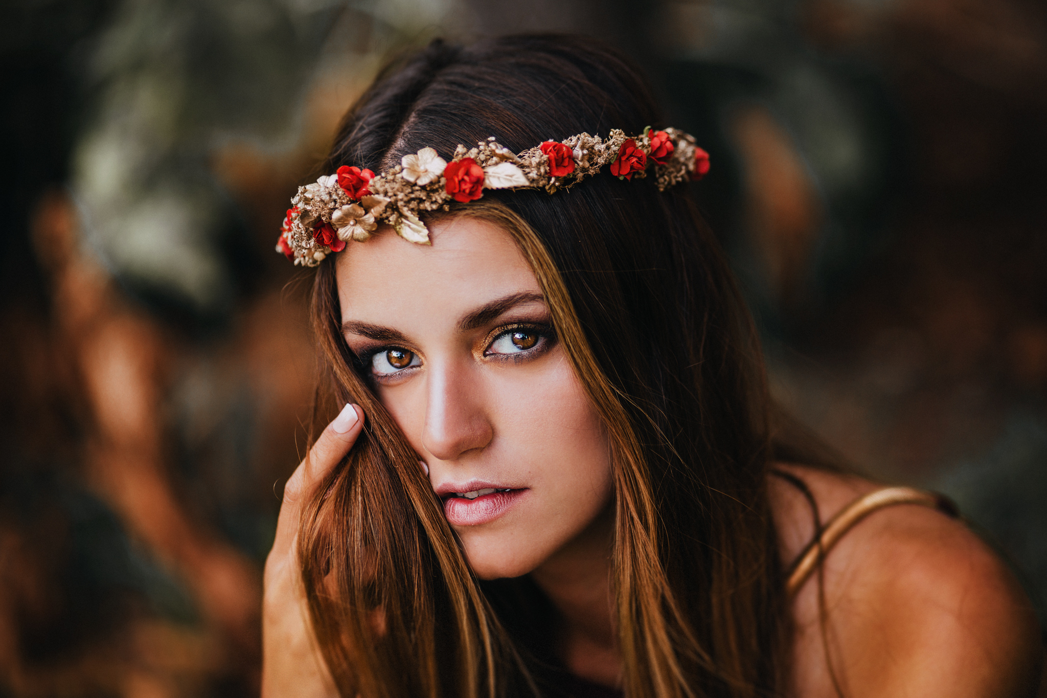 Woman with flower crown looking at viewer HD Wallpaper