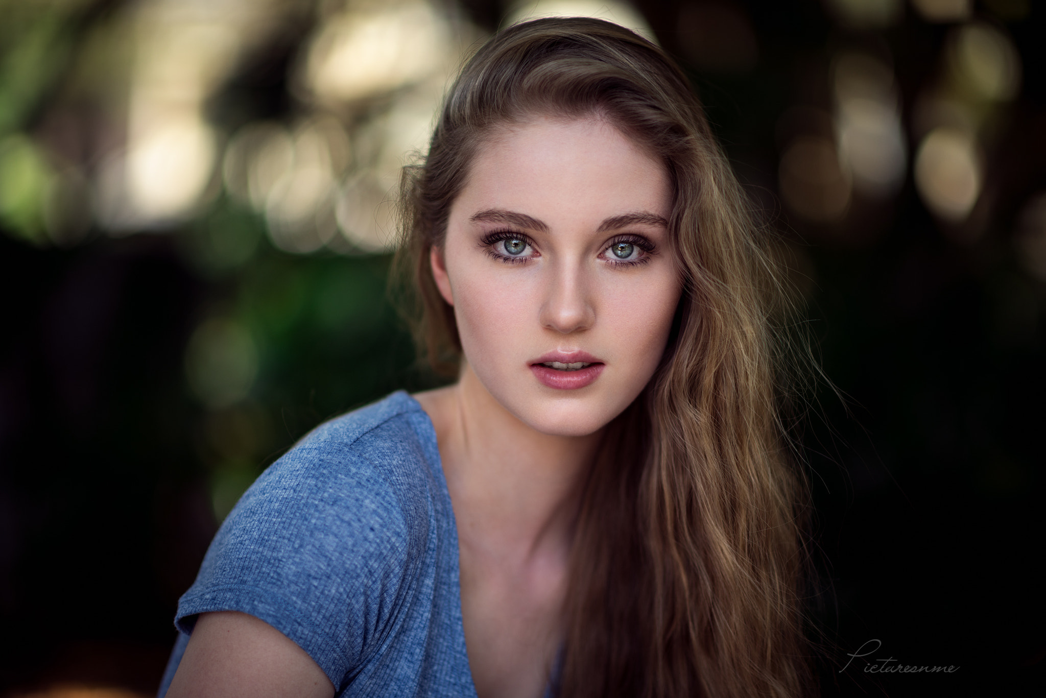 Portrait of a young blonde woman HD Wallpaper