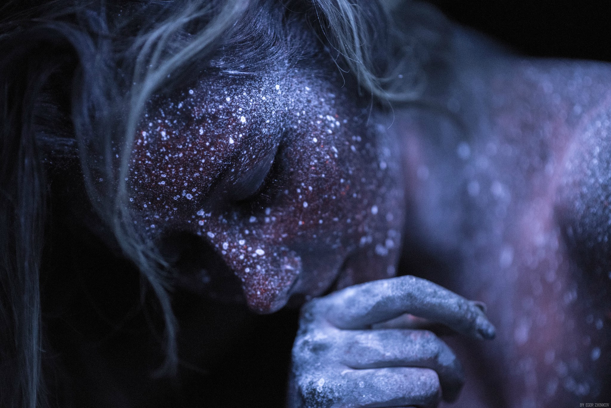 Woman with glitter on face and body HD Wallpaper