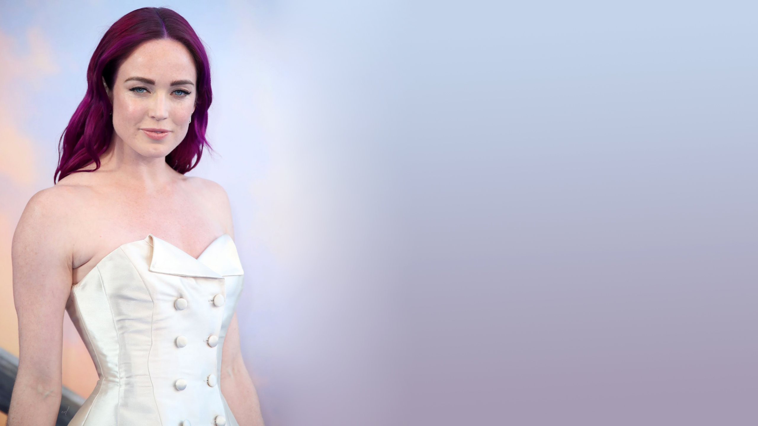 Caity Lotz in a white dress HD Wallpaper