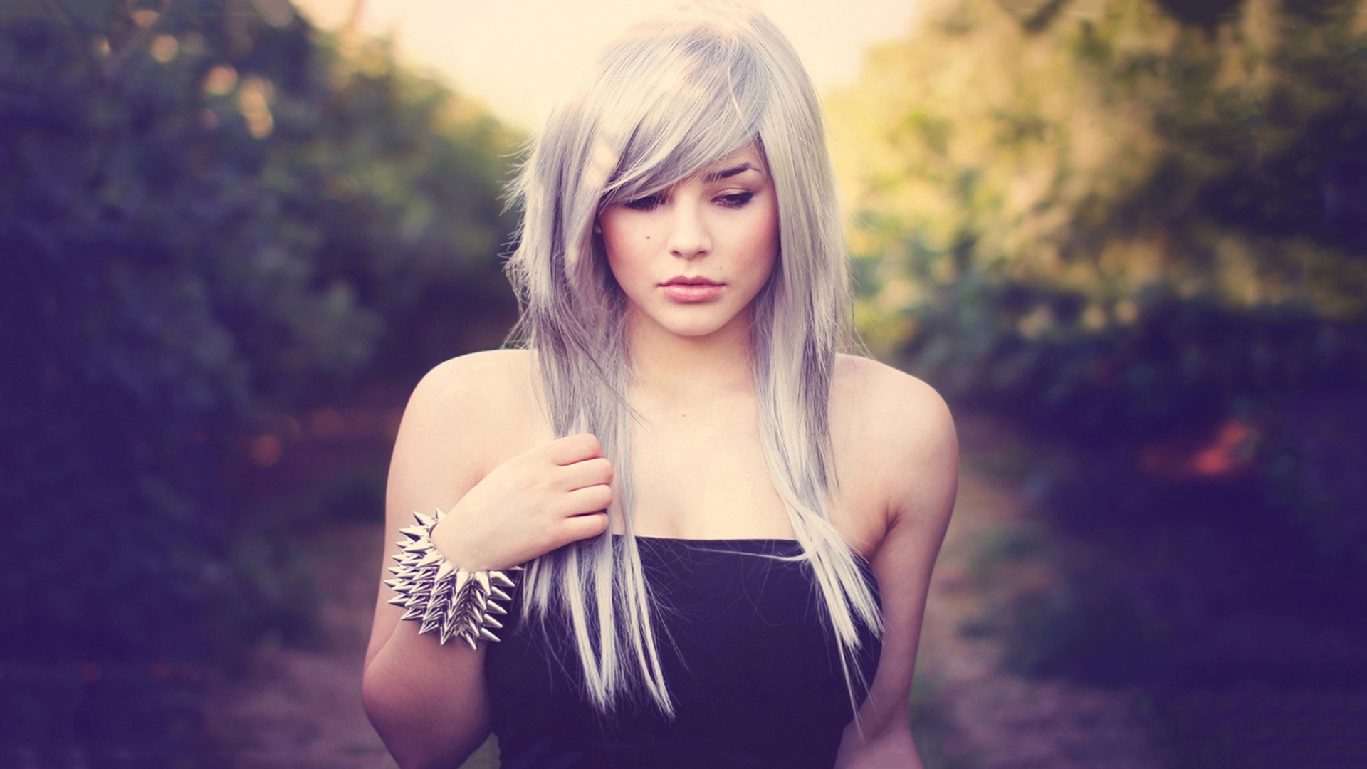 Woman with silver hair and spiked bracelet HD Wallpaper